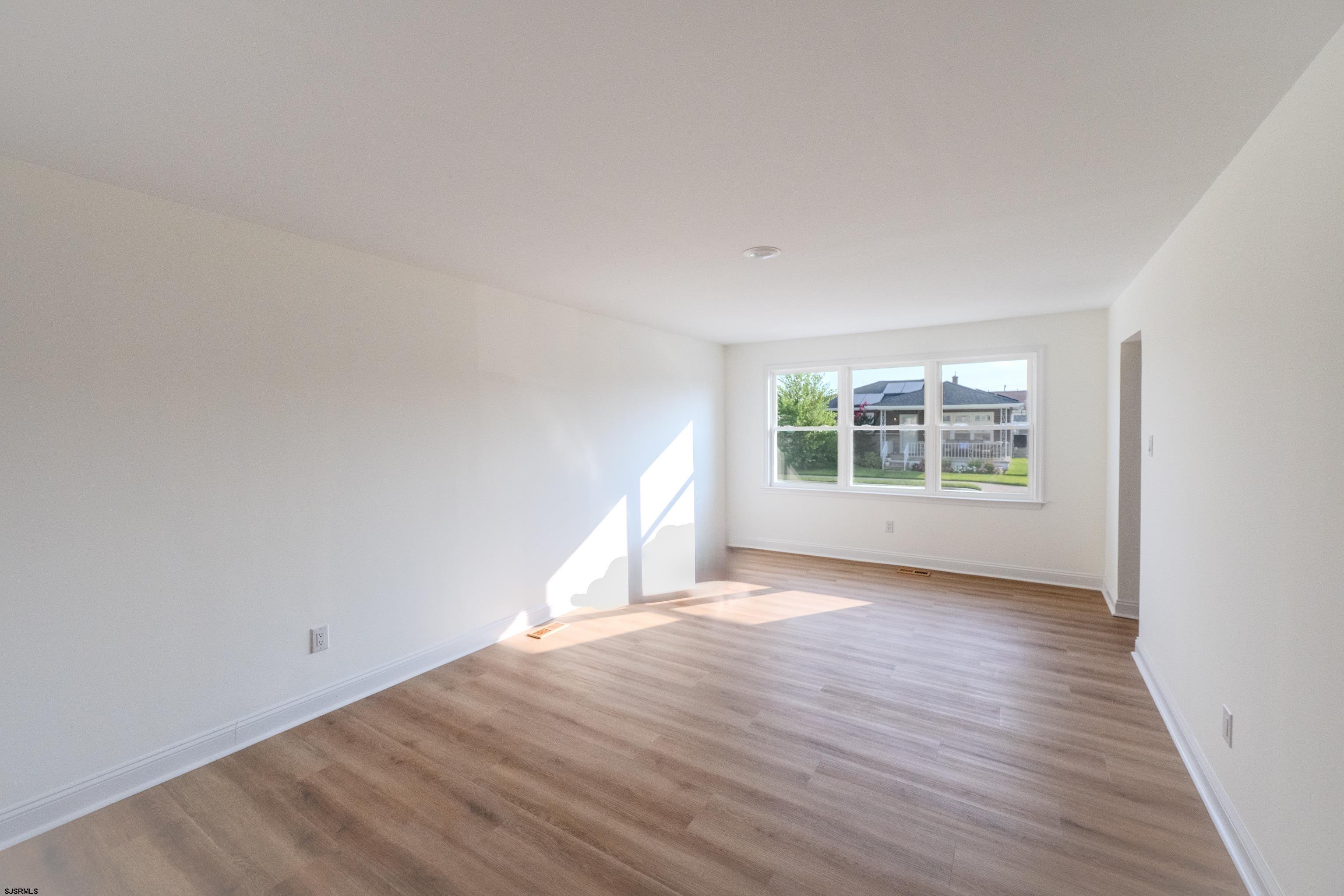 504 N Burghley Avenue