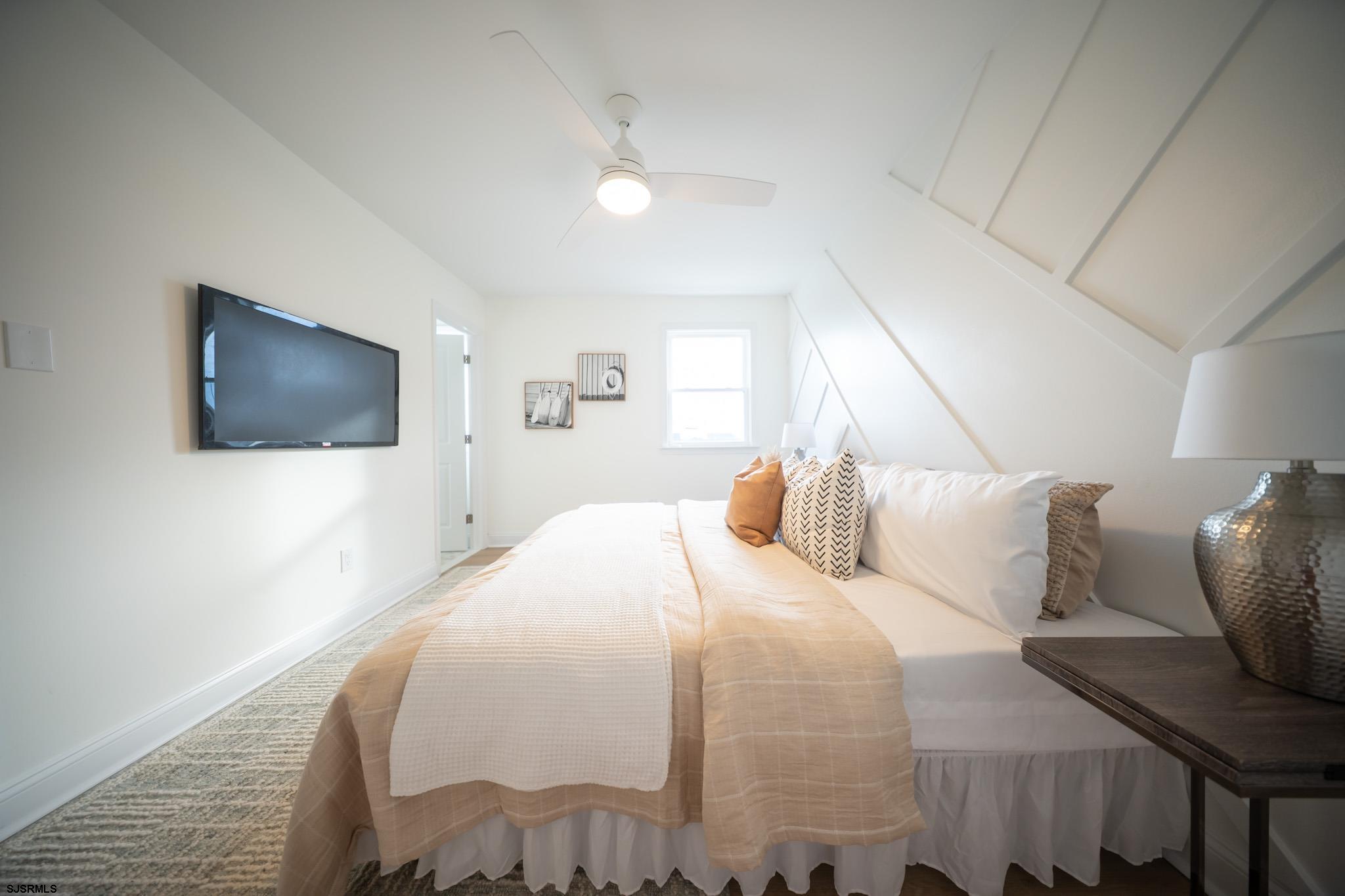 504 N Burghley Avenue