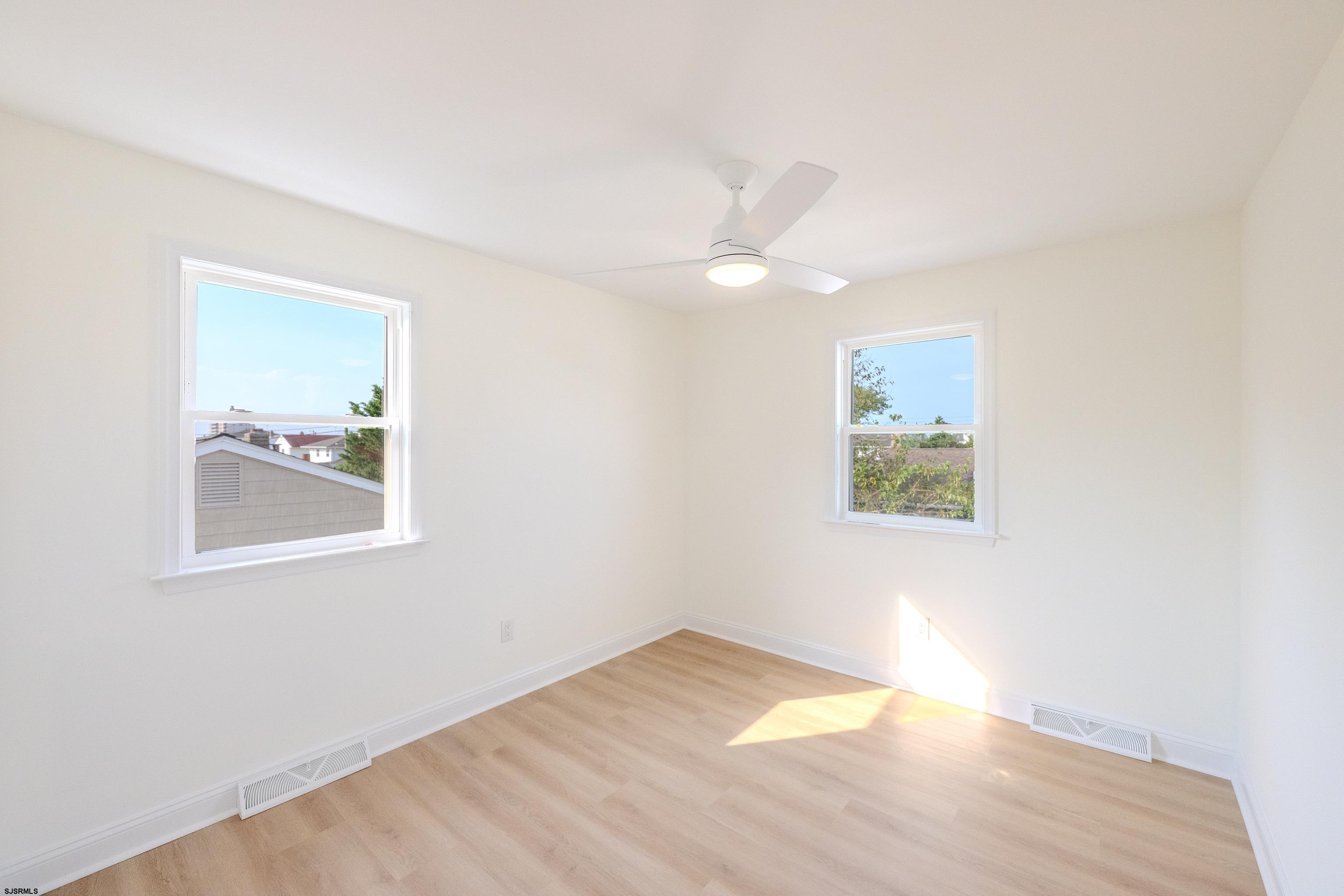 504 N Burghley Avenue