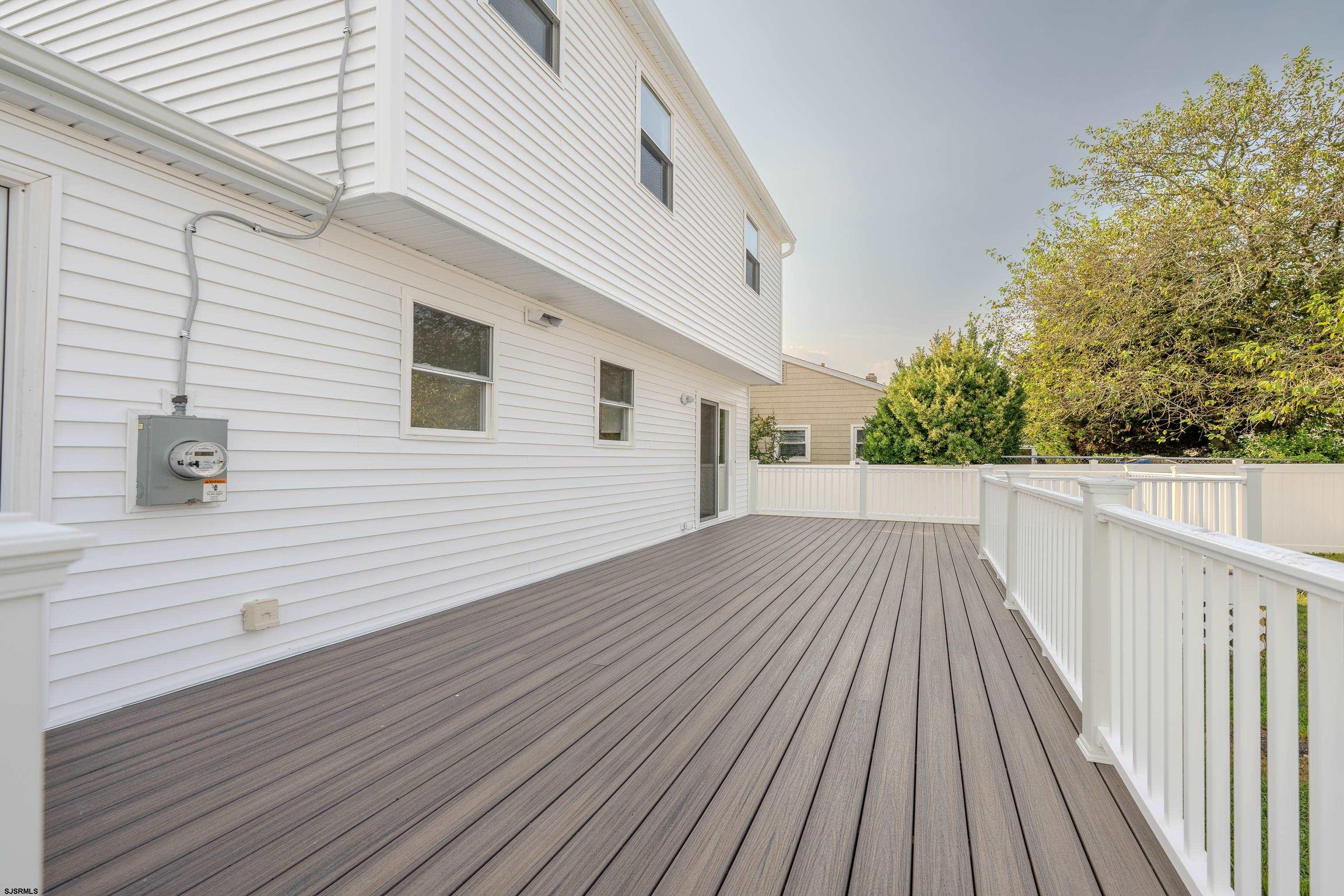 504 N Burghley Avenue