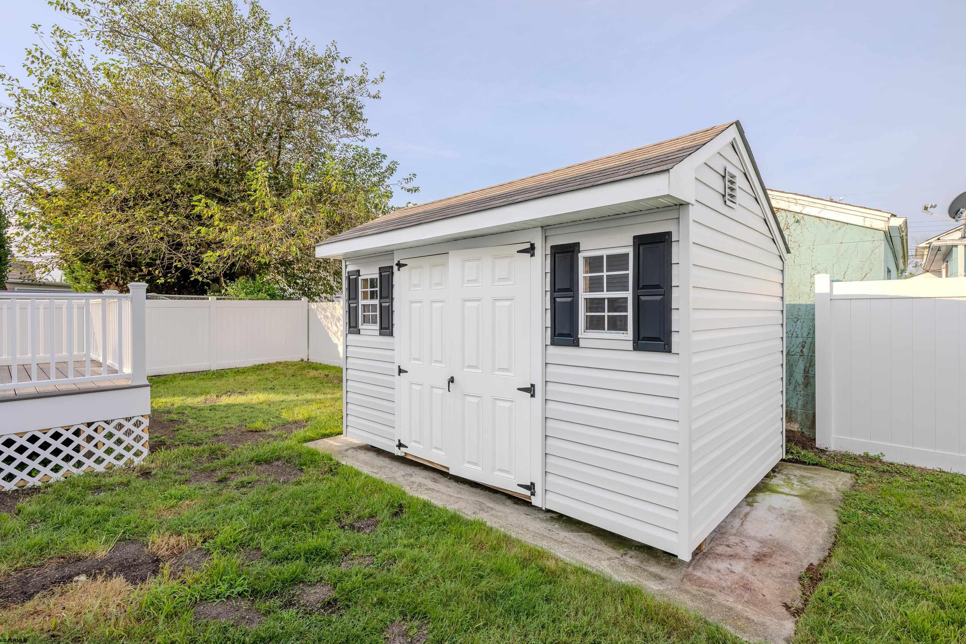 504 N Burghley Avenue