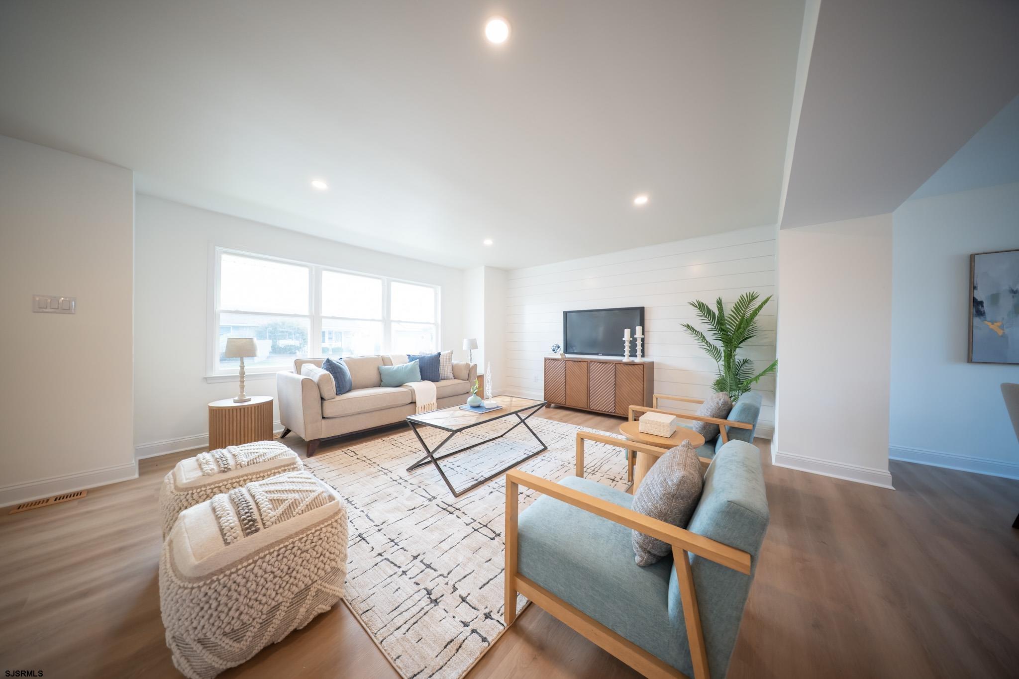 504 N Burghley Avenue