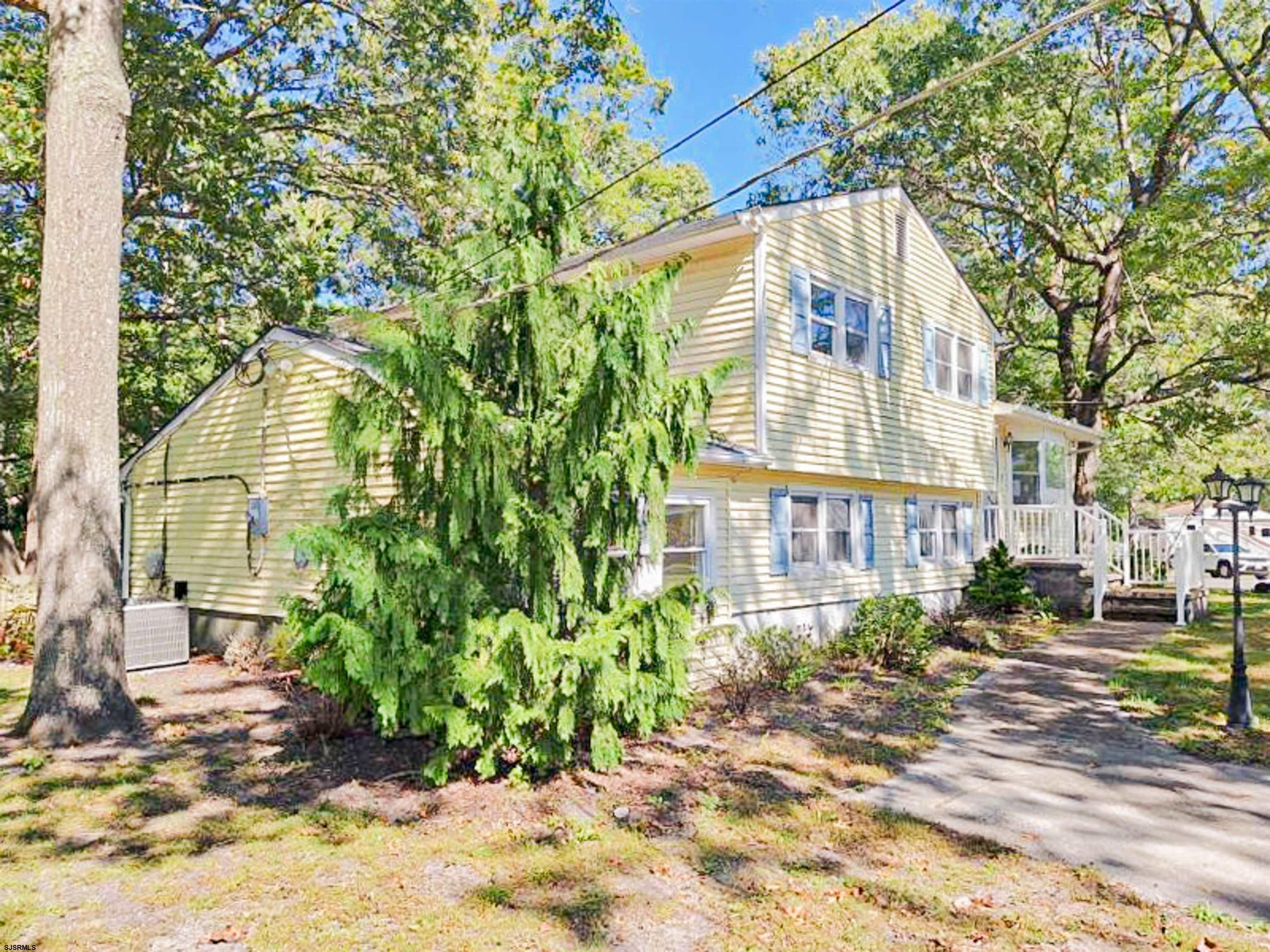 231 W Father Keis Dr - Picture 2