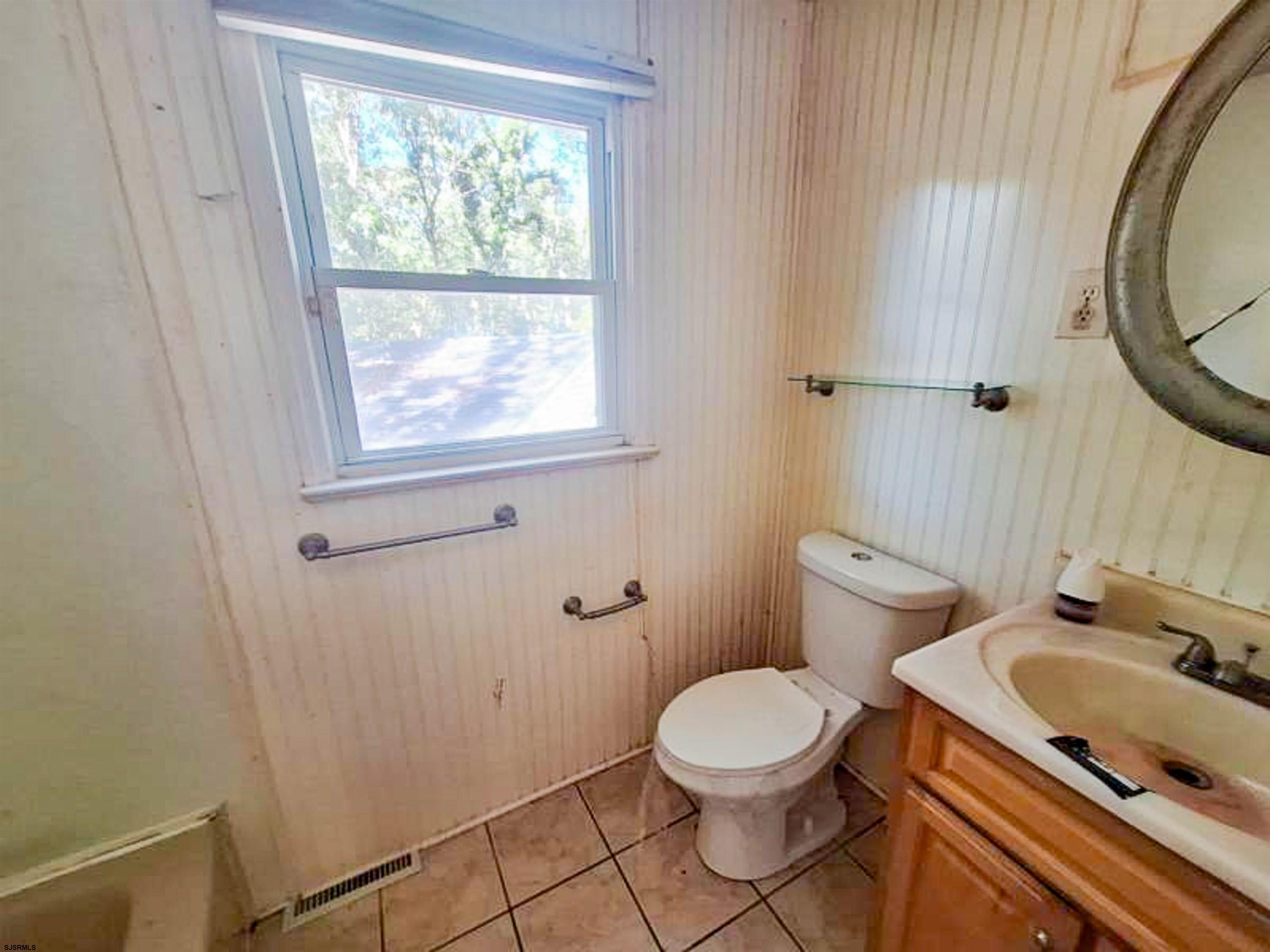 231 W Father Keis Dr