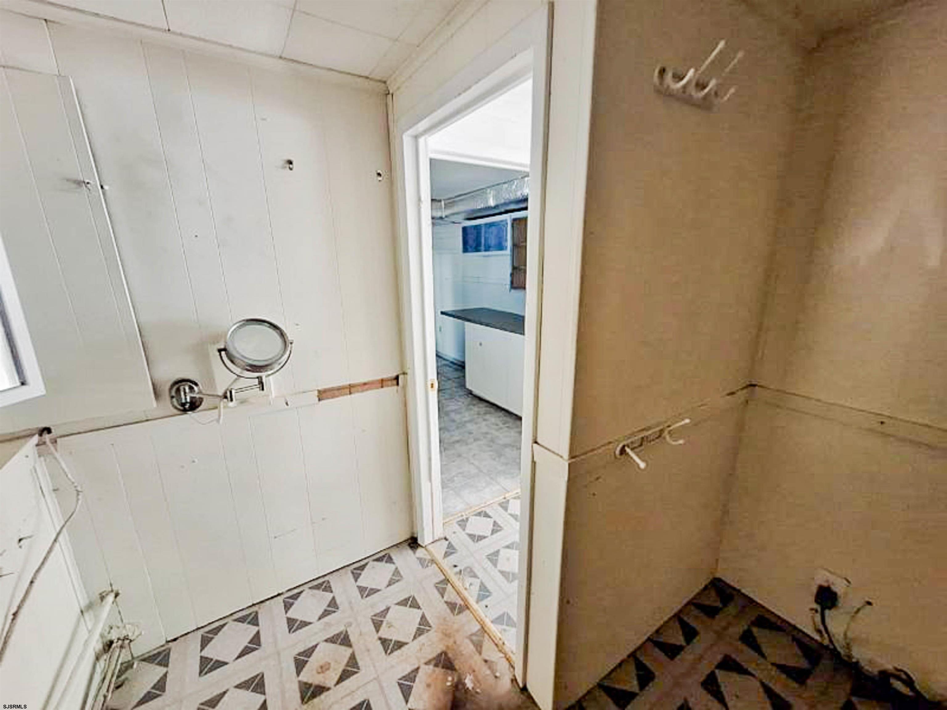 231 W Father Keis Dr