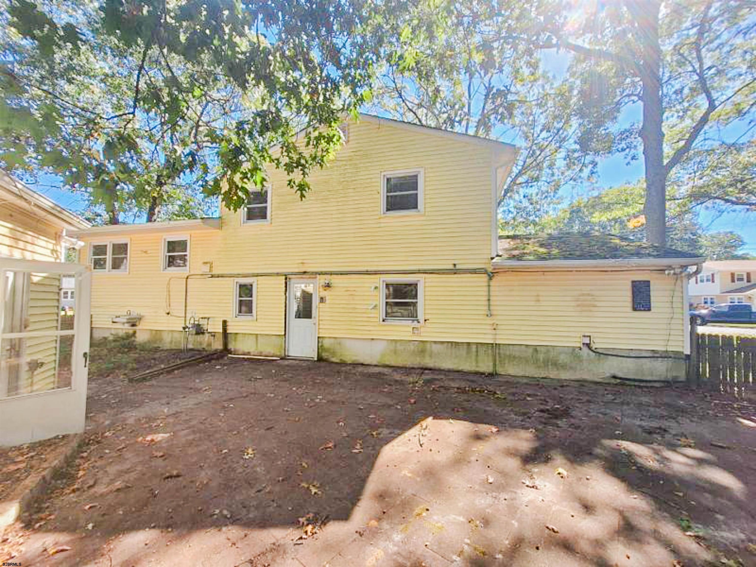 231 W Father Keis Dr