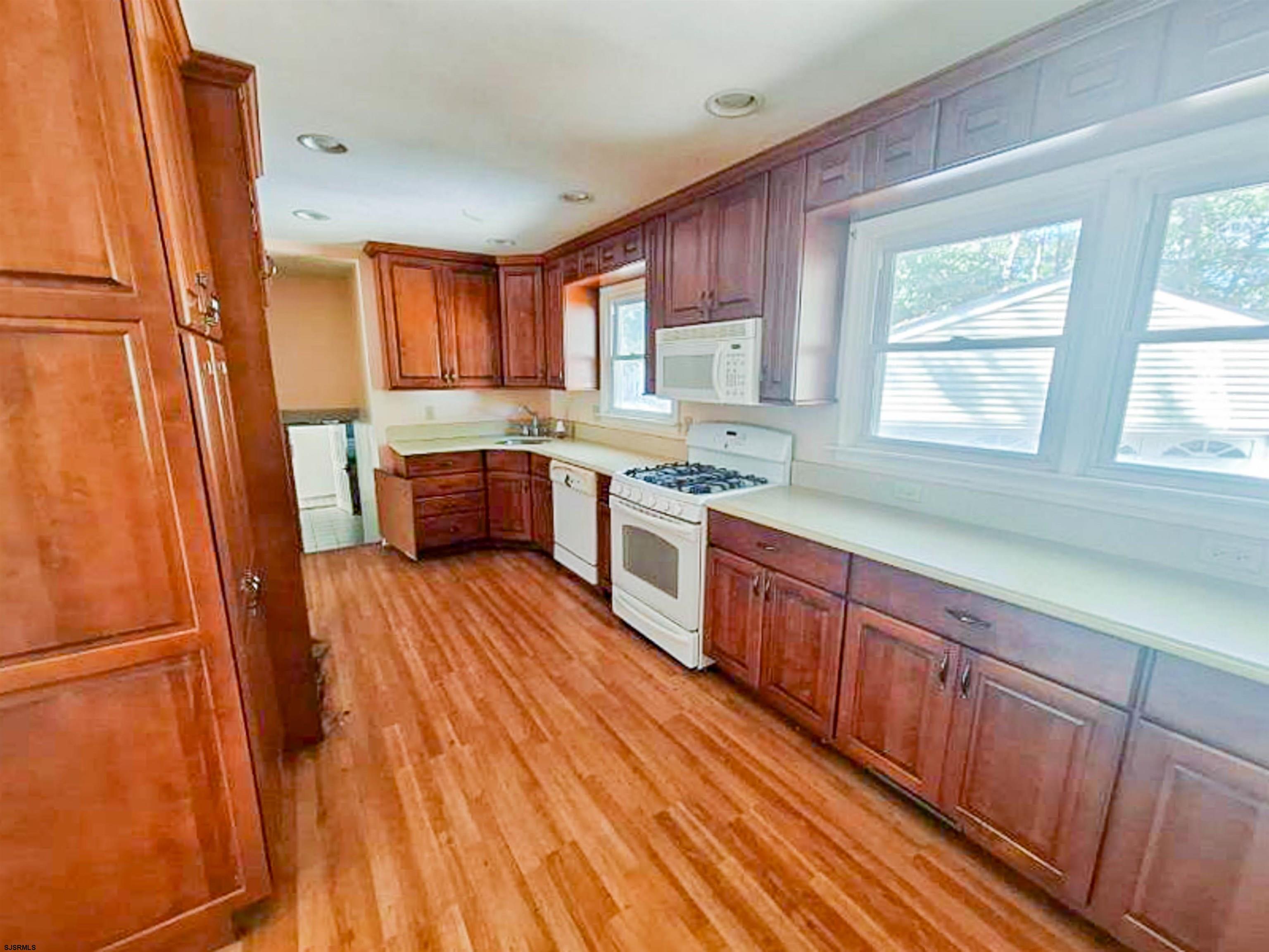 231 W Father Keis Dr