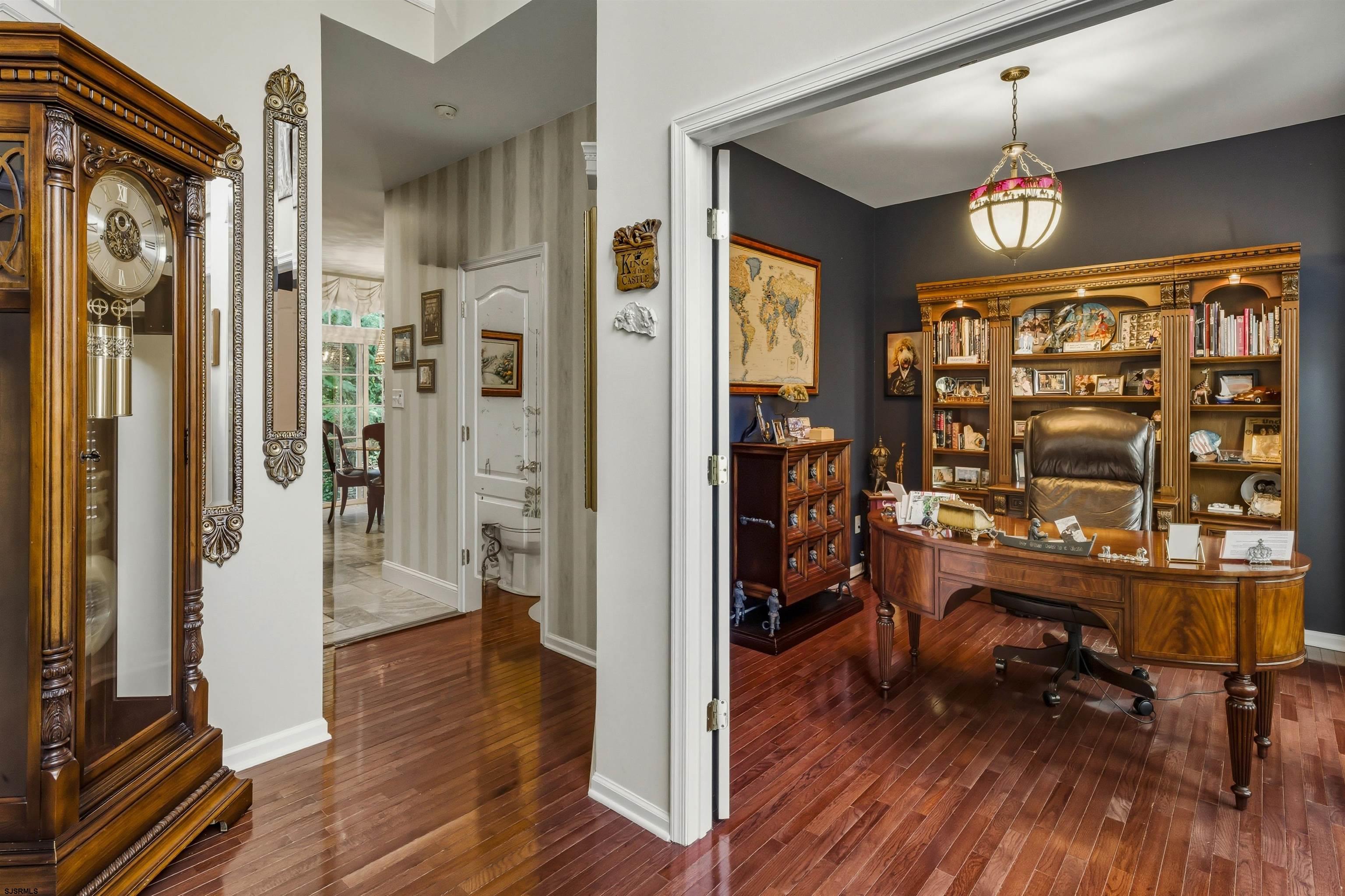 267 CHURCHILL Dr