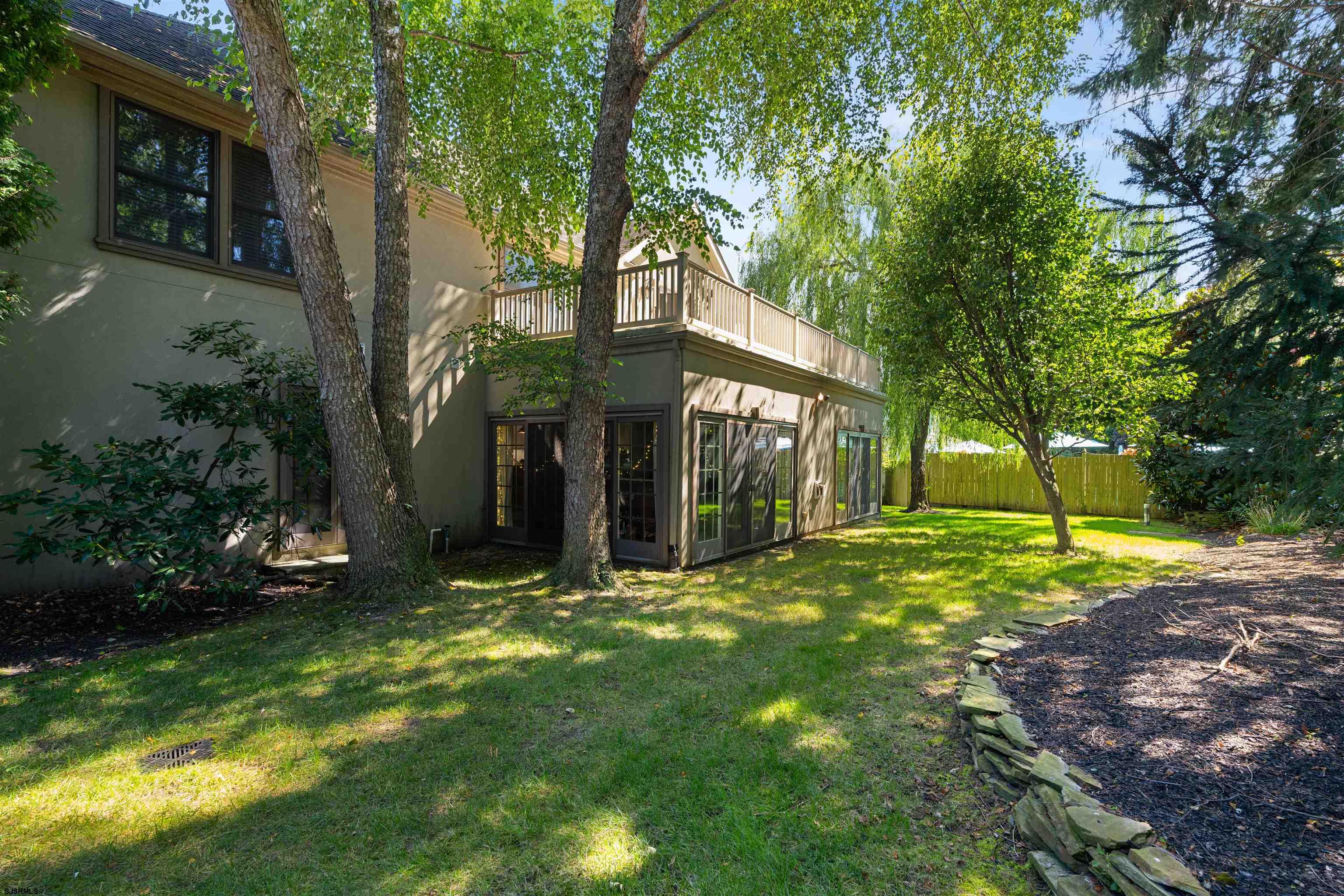 1201 Woodlynne Blvd
