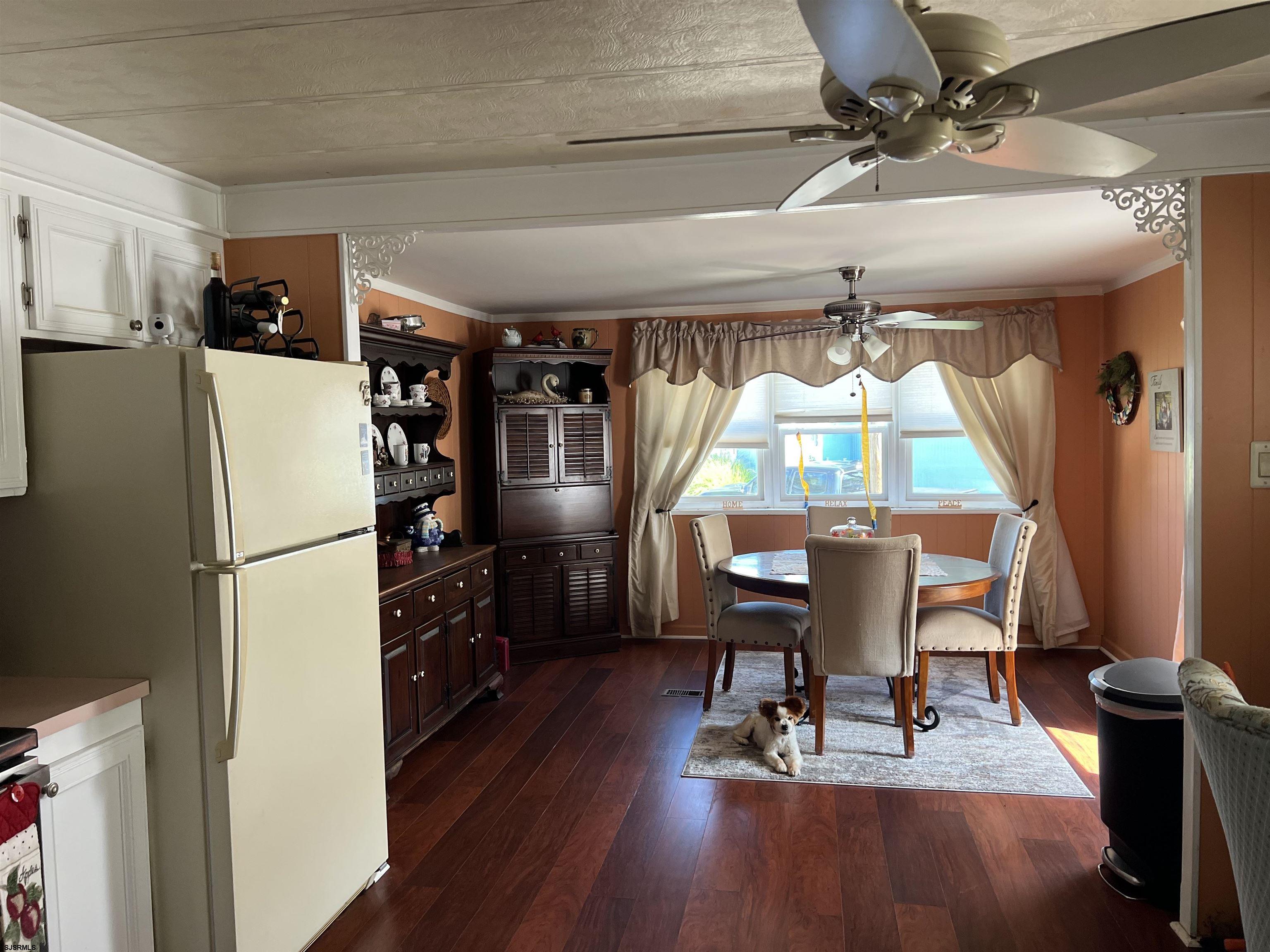 124 Amherst Dr Dr
