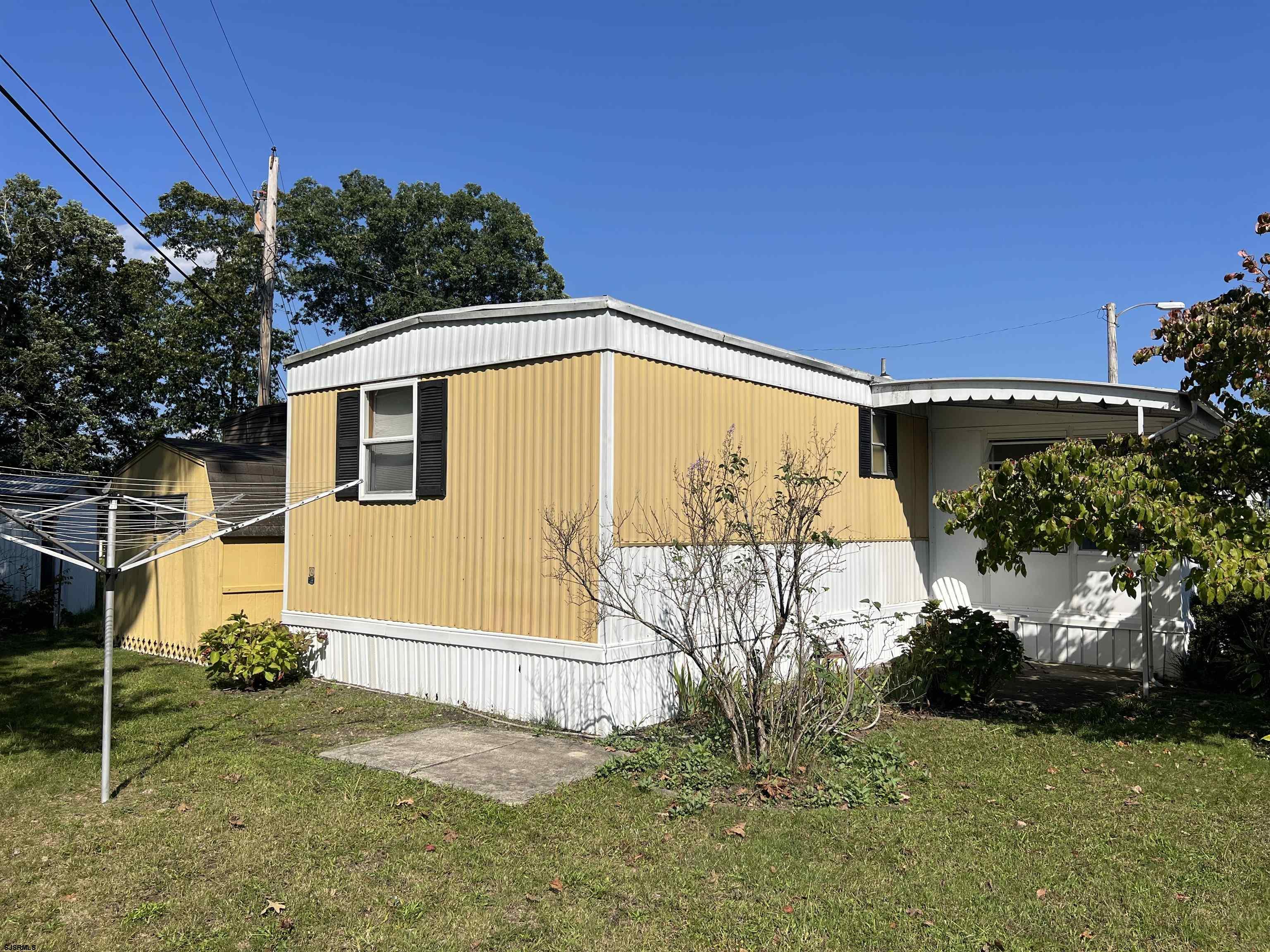 124 Amherst Dr Dr