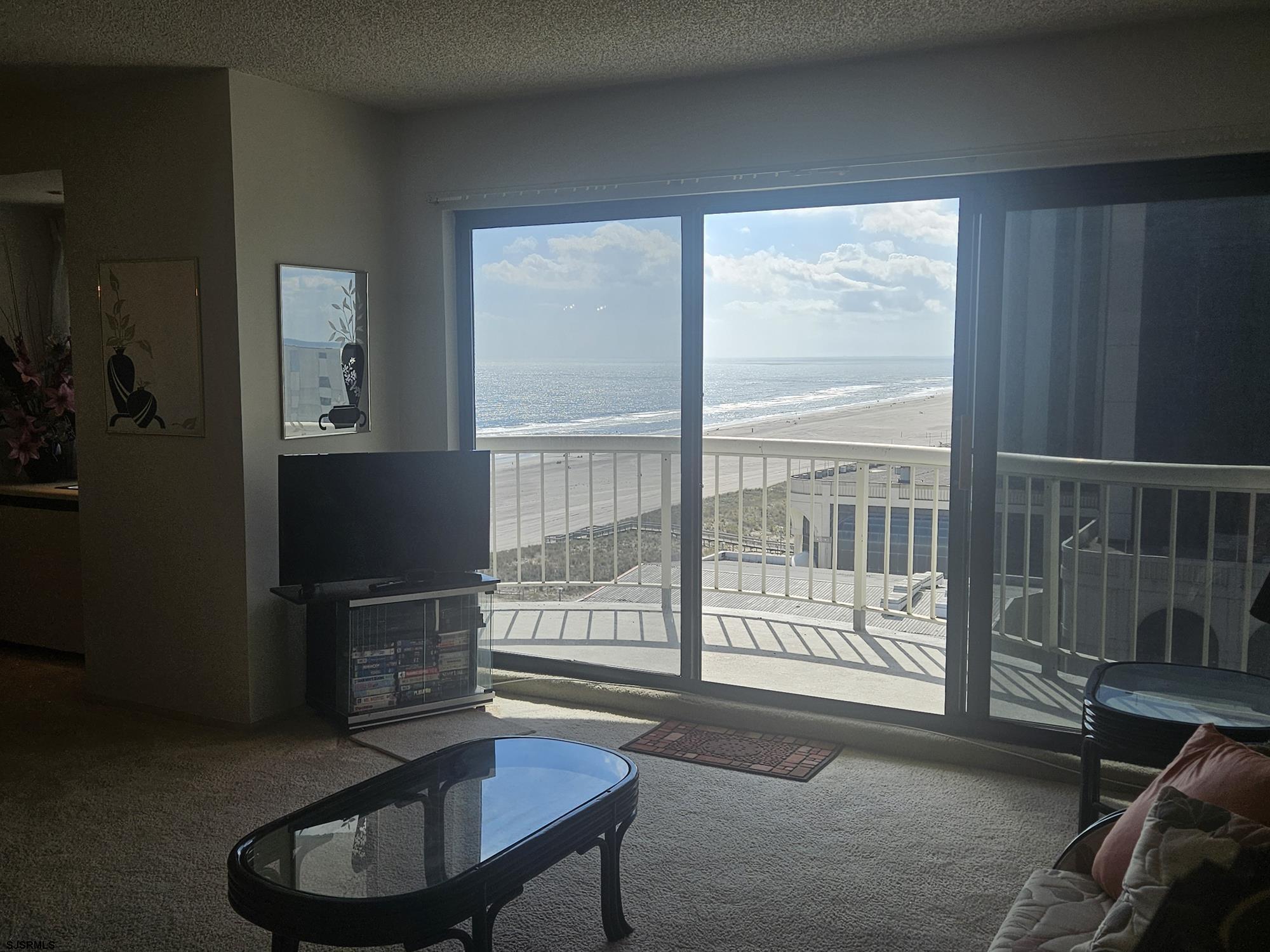 3101 Boardwalk - Picture 2