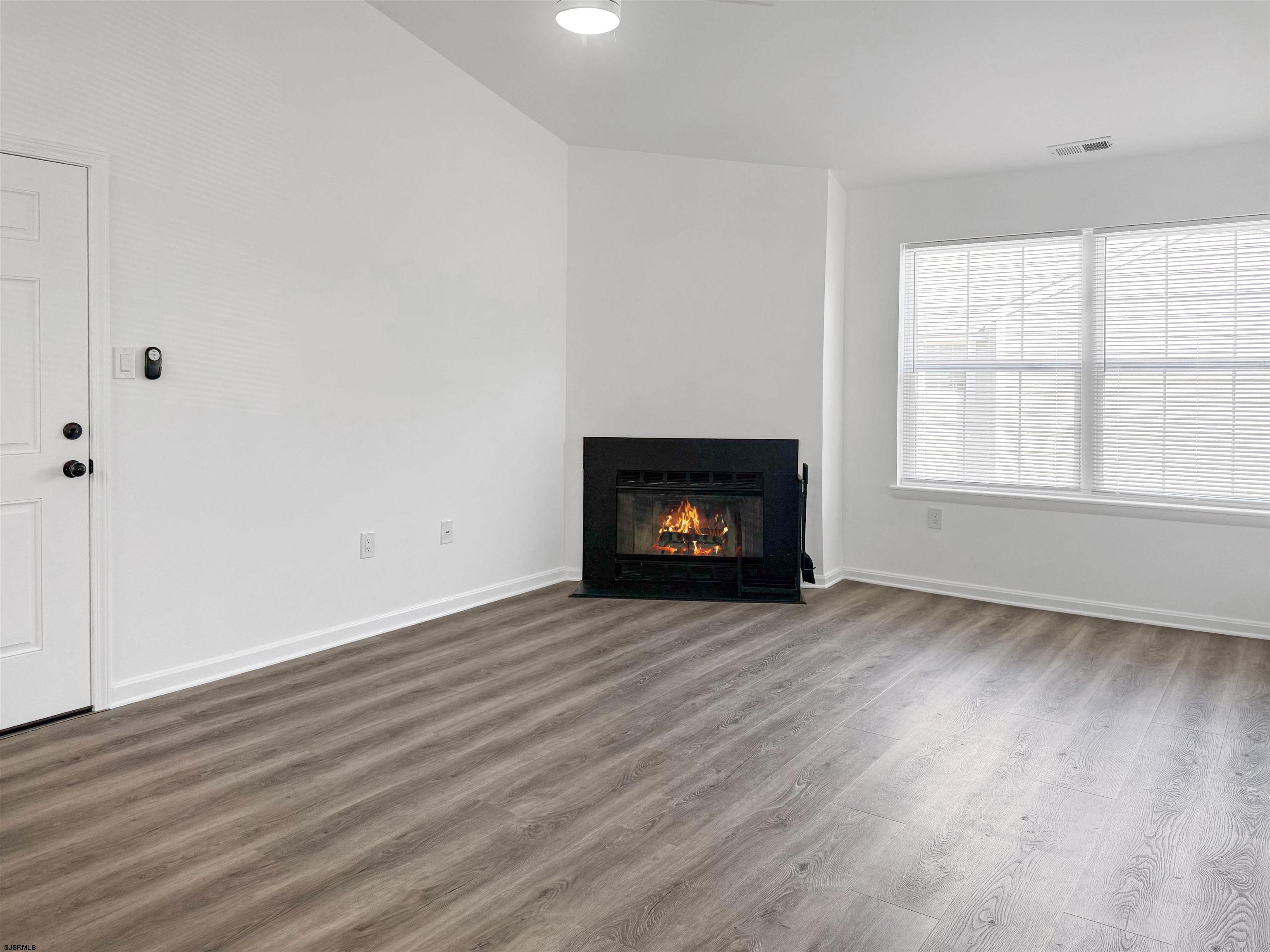 55 Driftwood Ct - Picture 4