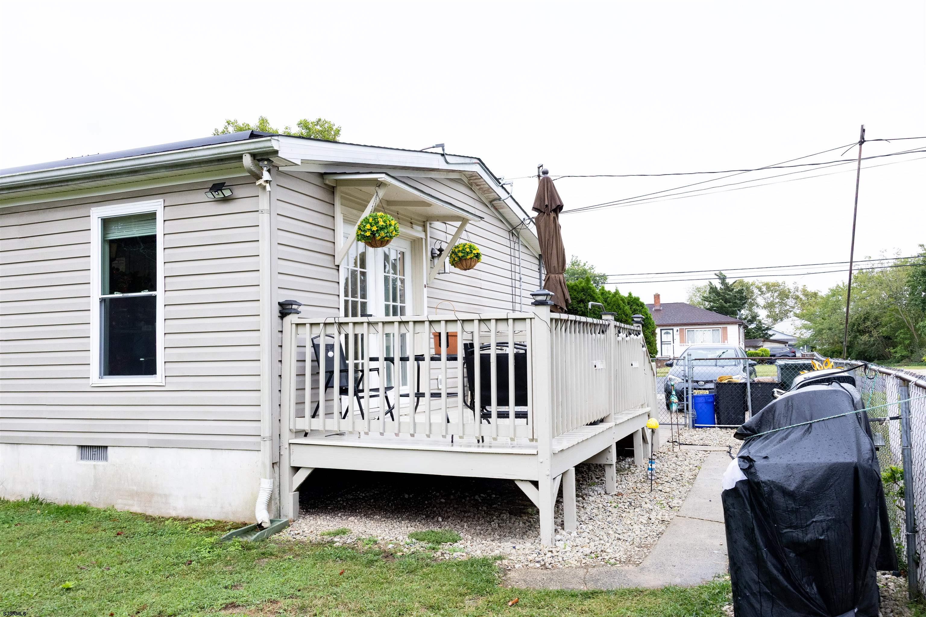 1215 Broad St Street