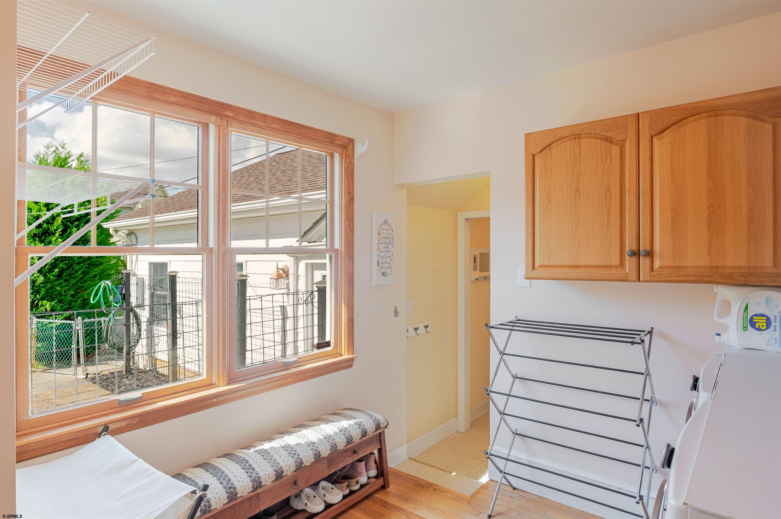 100 E Rosedale Avenue