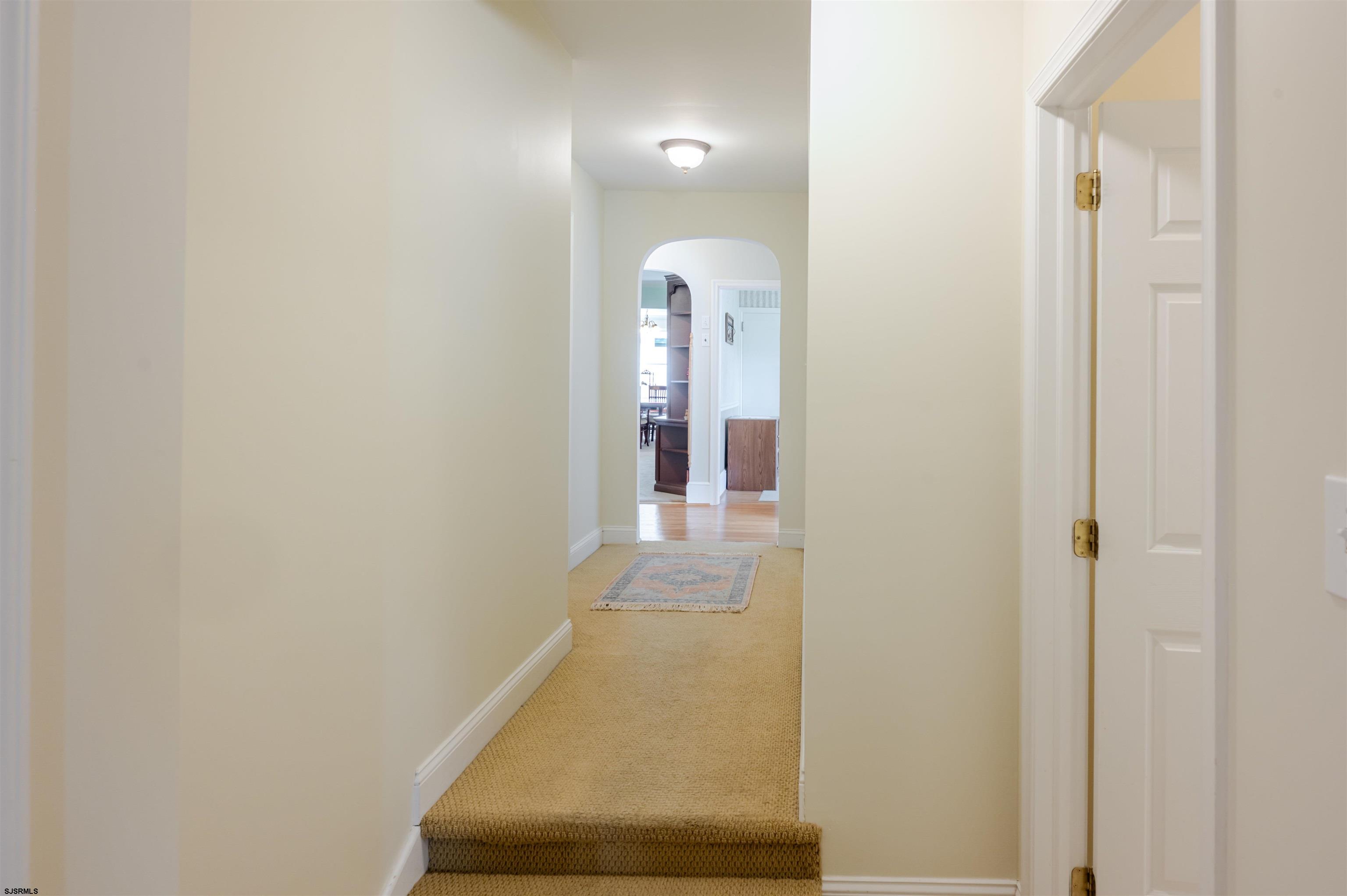 100 E Rosedale Avenue