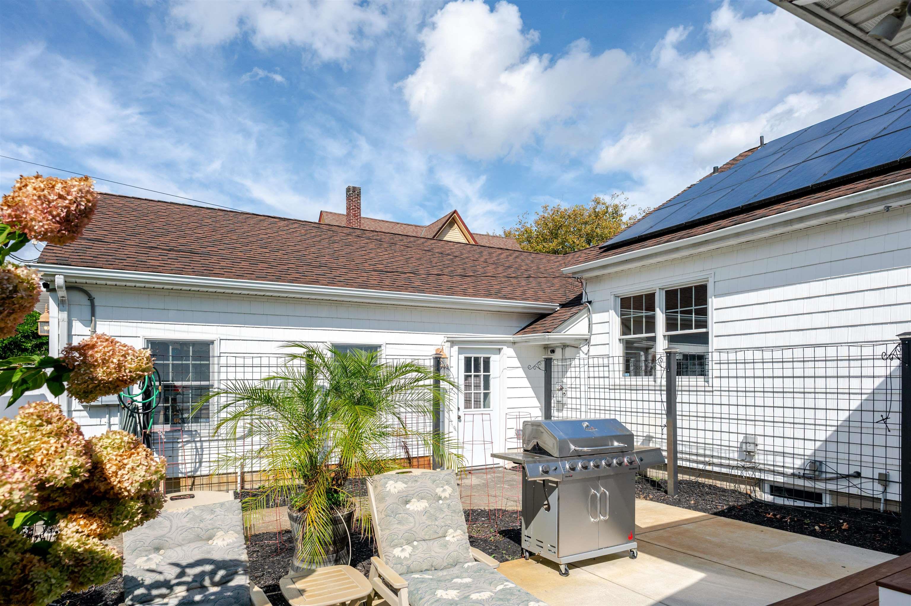 100 E Rosedale Avenue