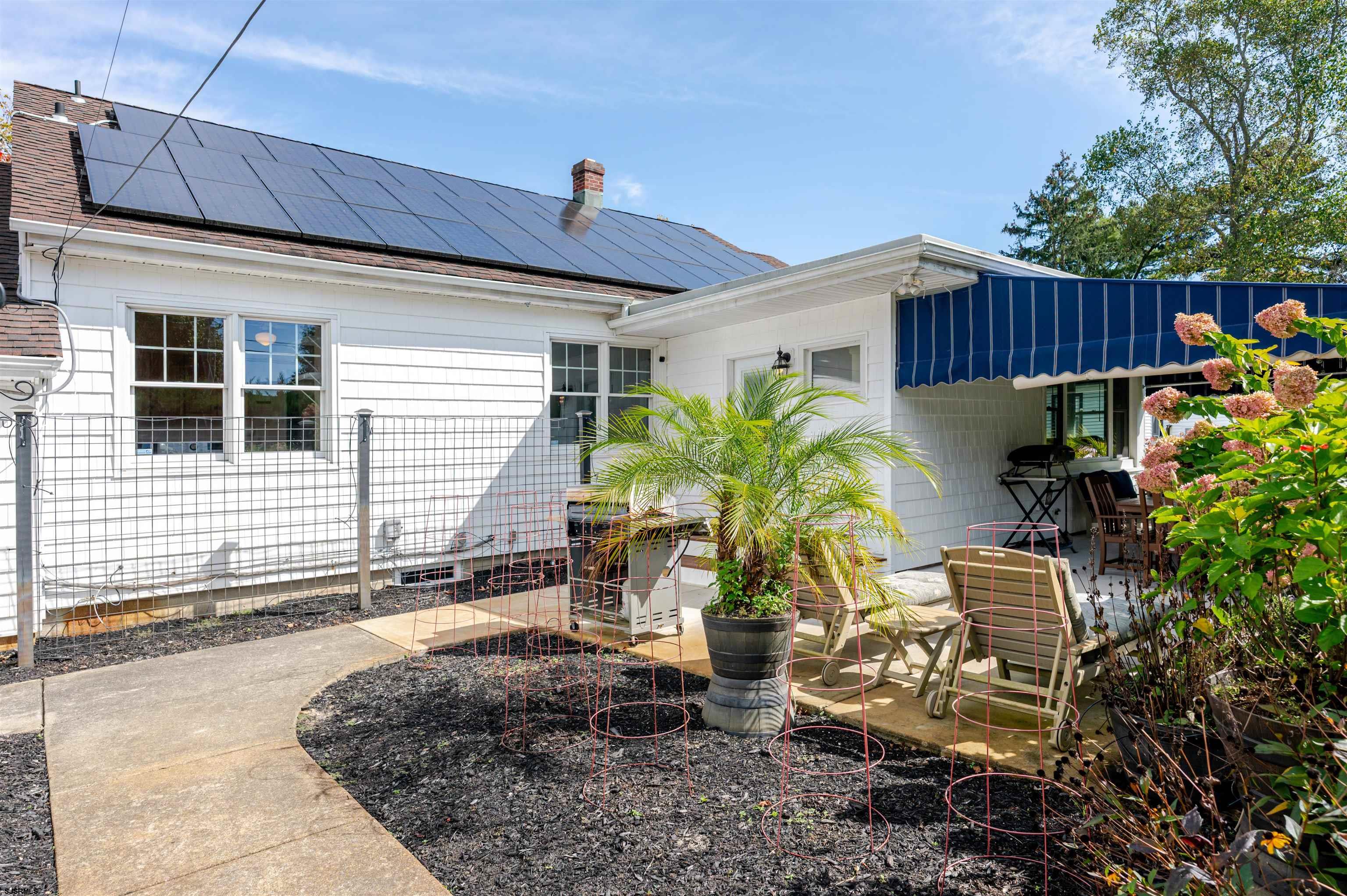 100 E Rosedale Avenue