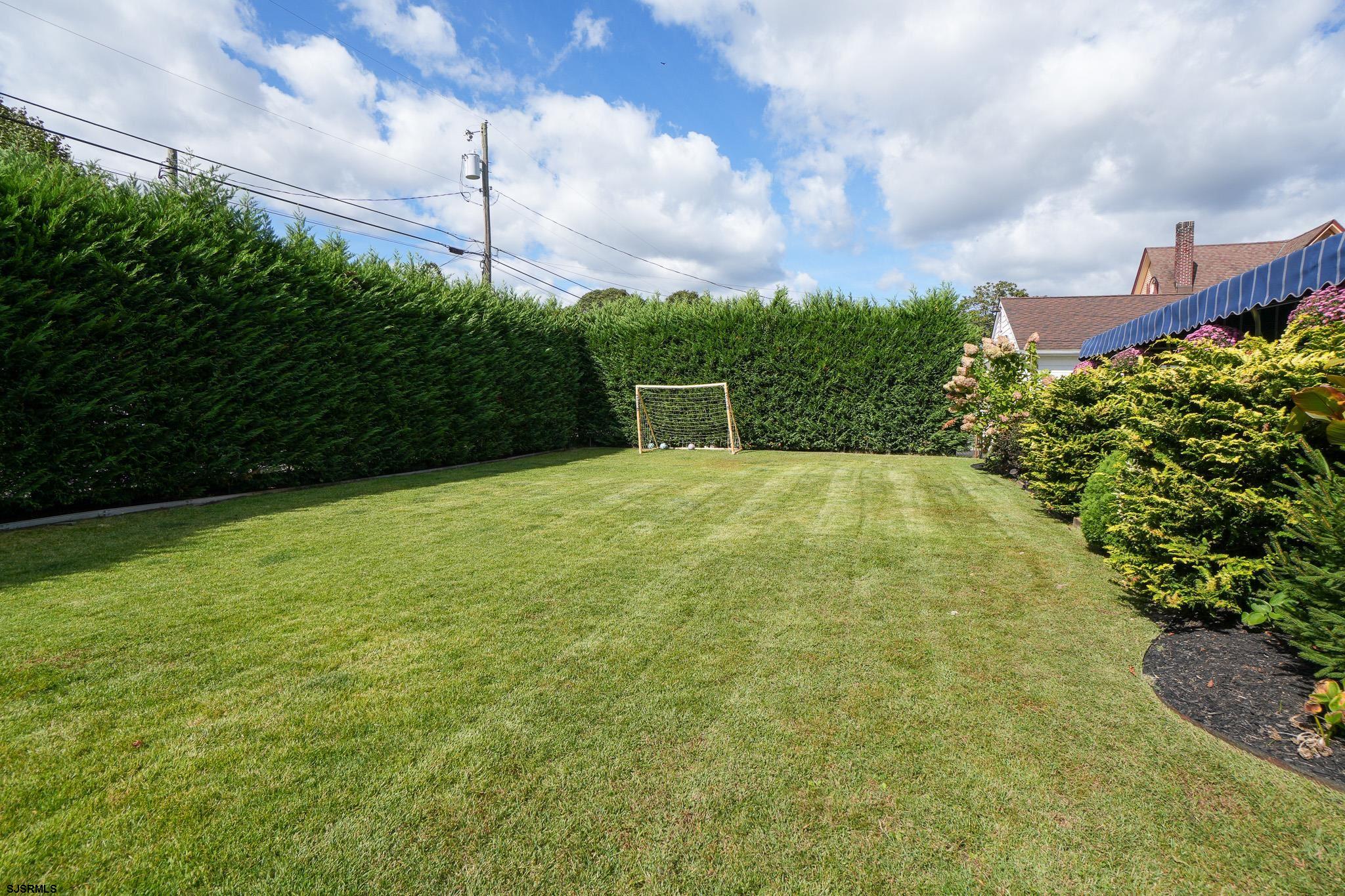 100 E Rosedale Avenue