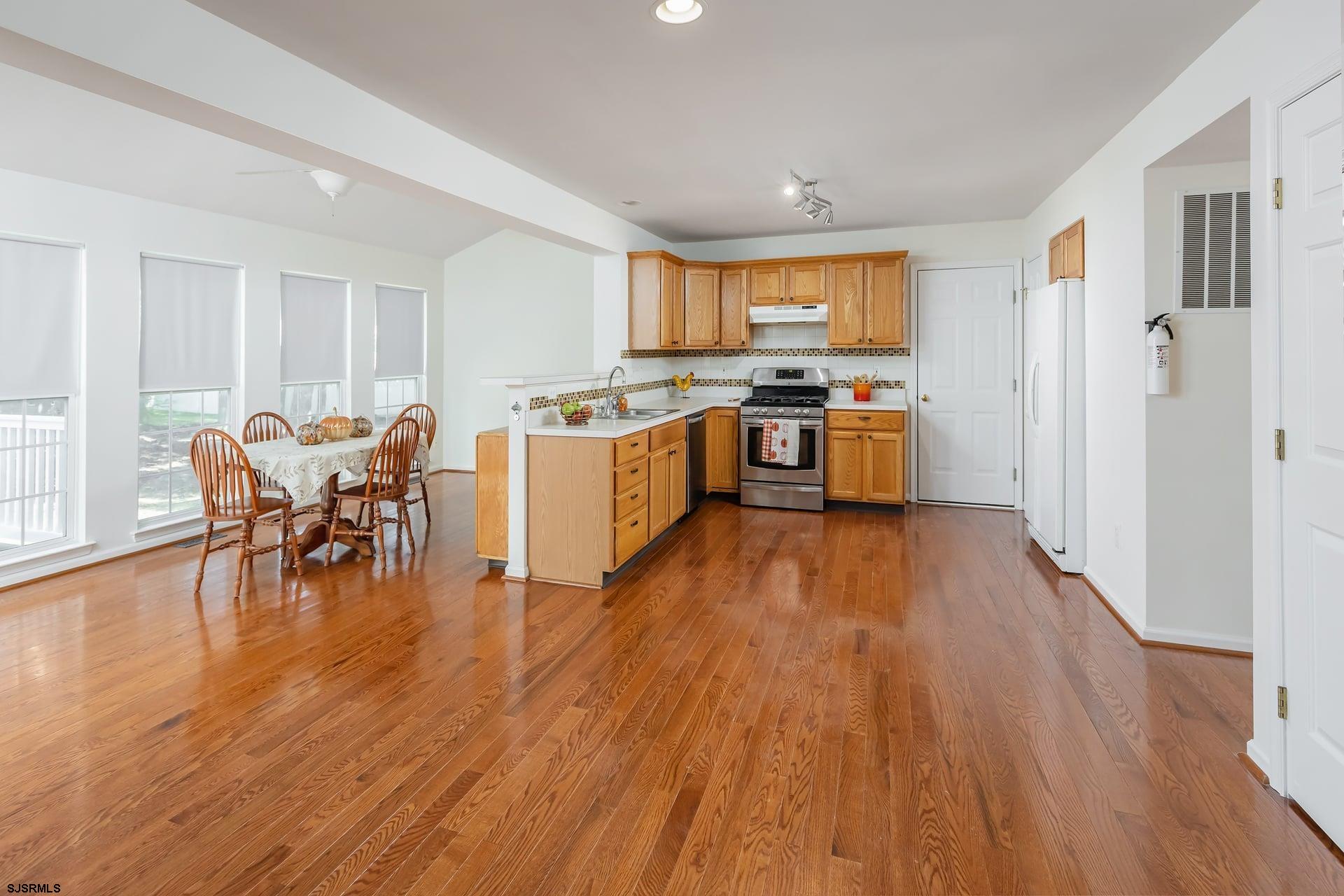 306 Blossom Cir Cir