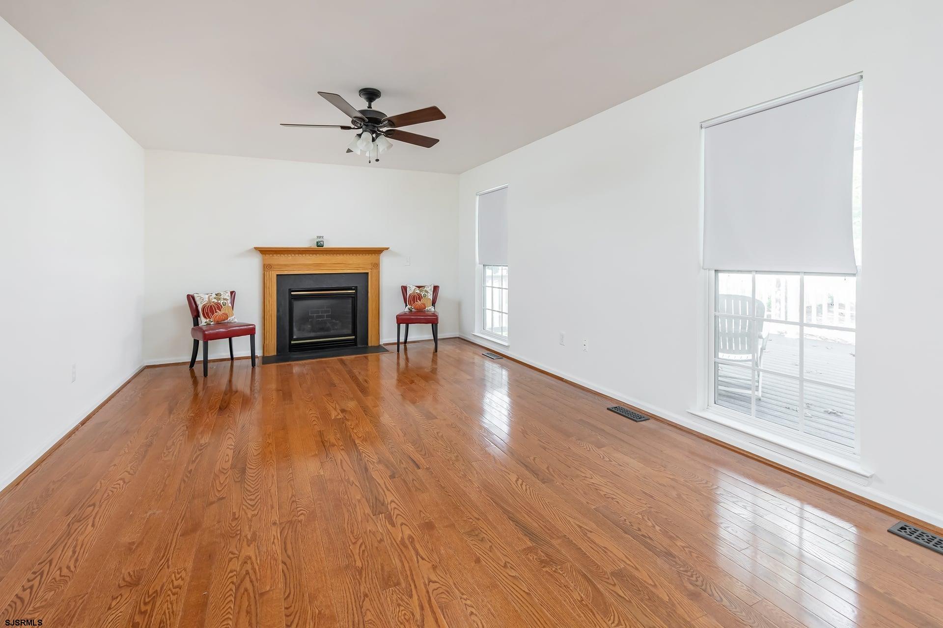 306 Blossom Cir Cir