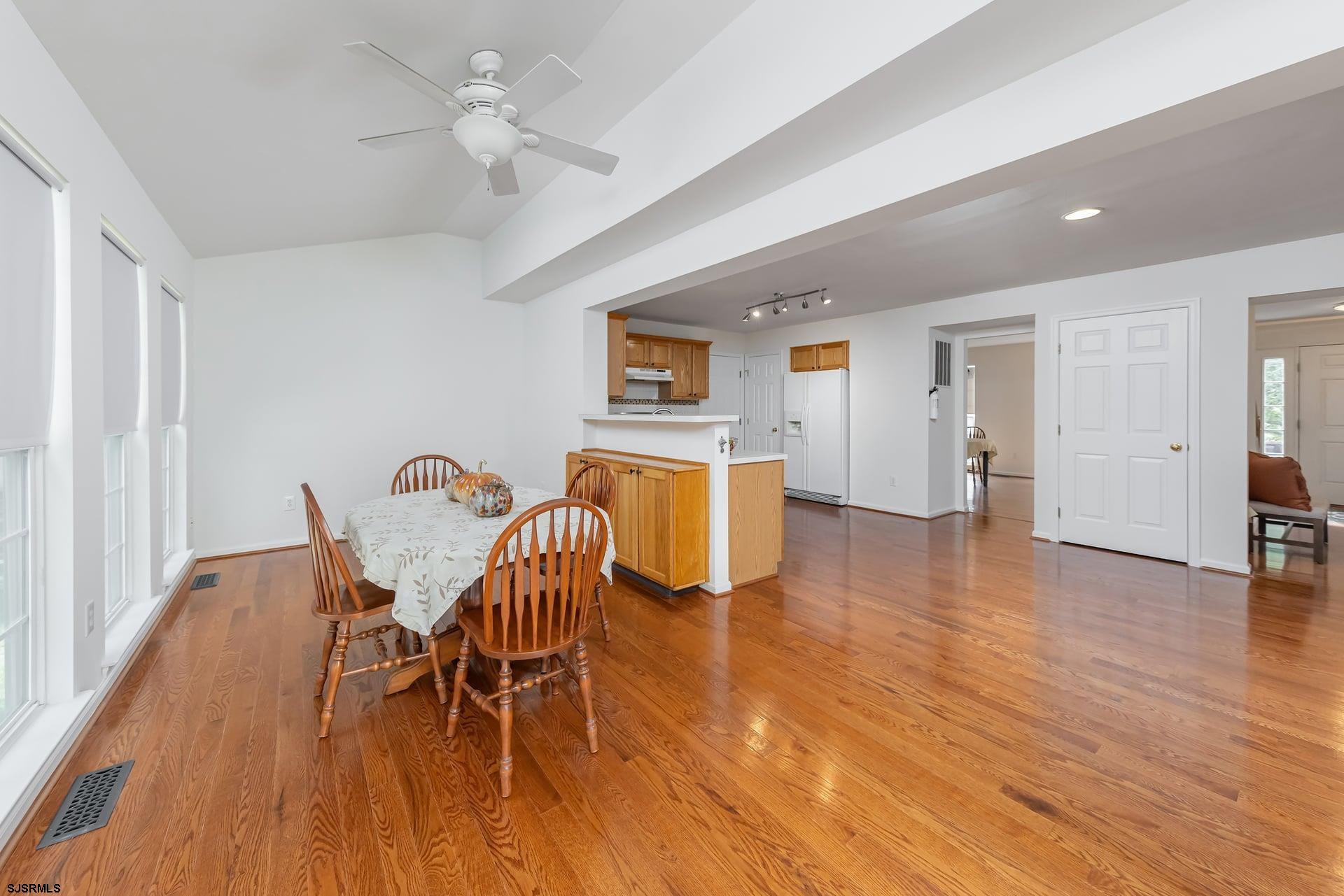 306 Blossom Cir Cir