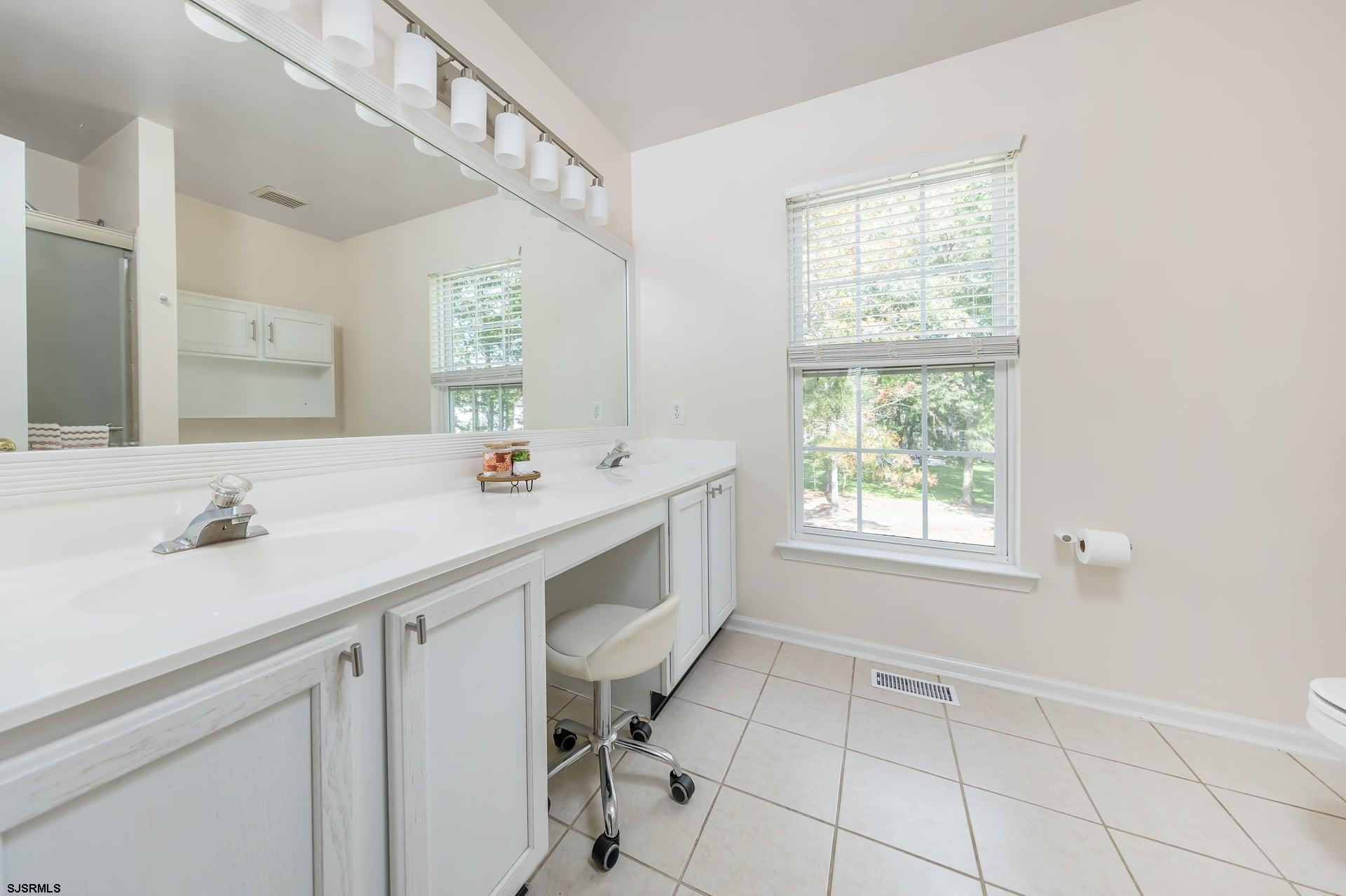 306 Blossom Cir Cir