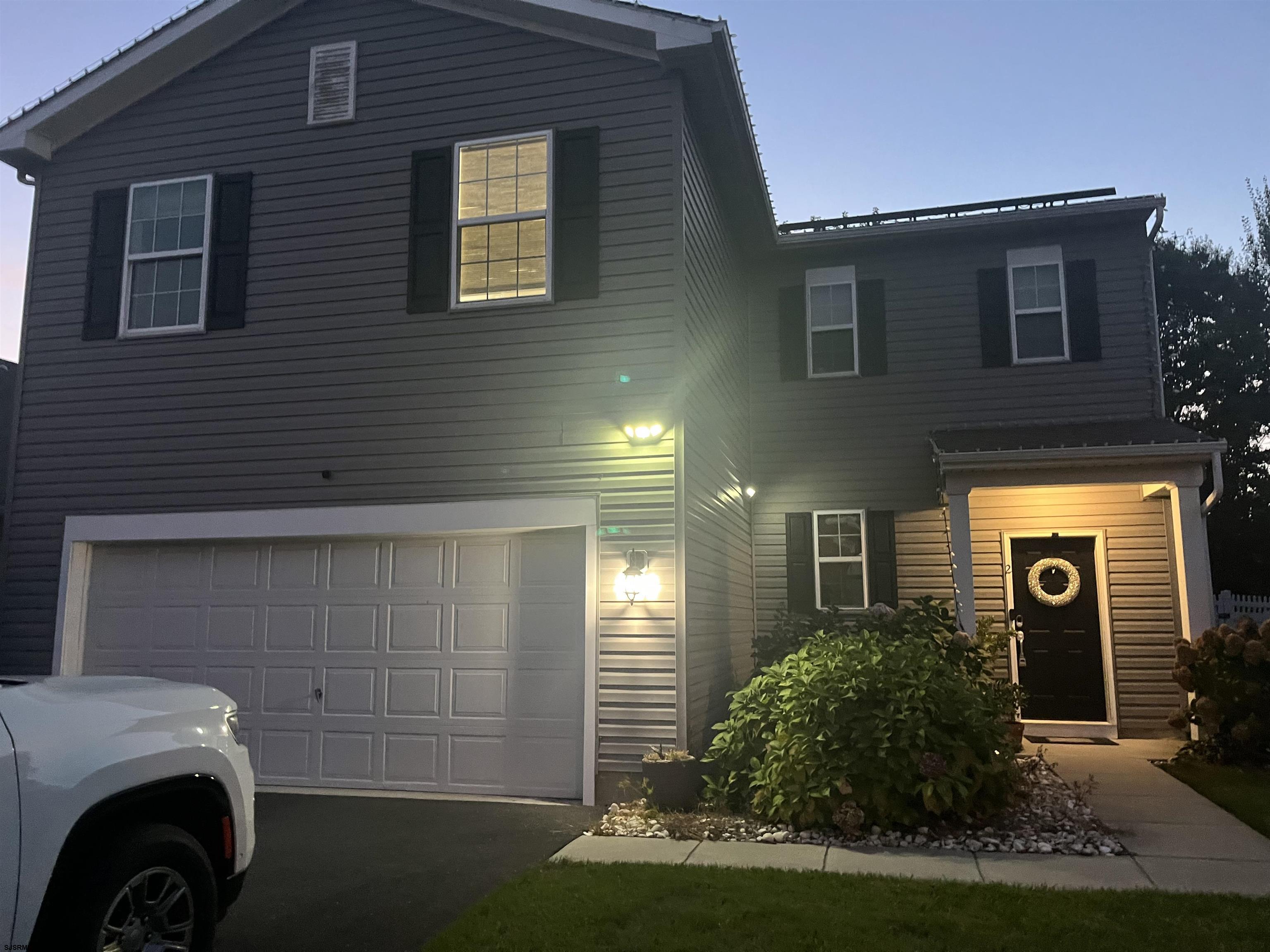 2 Gardenia Dr - Picture 1