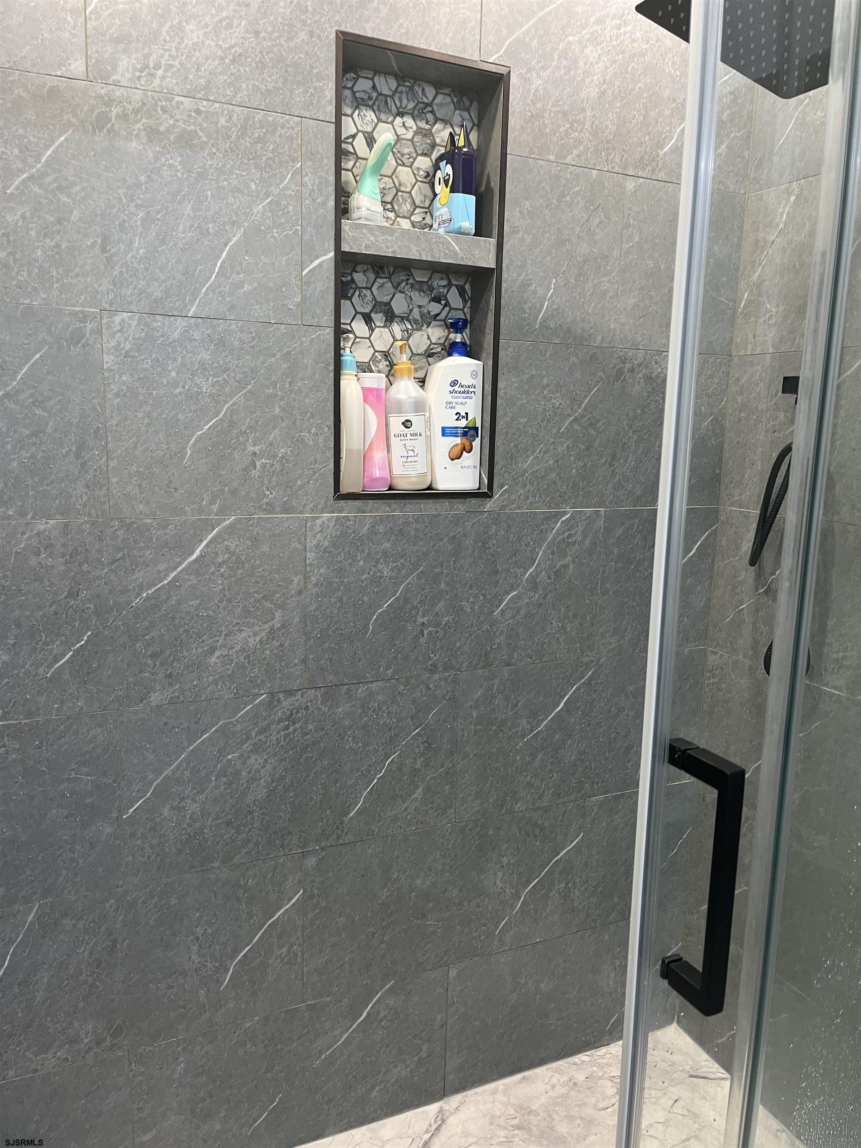 2 Gardenia Dr