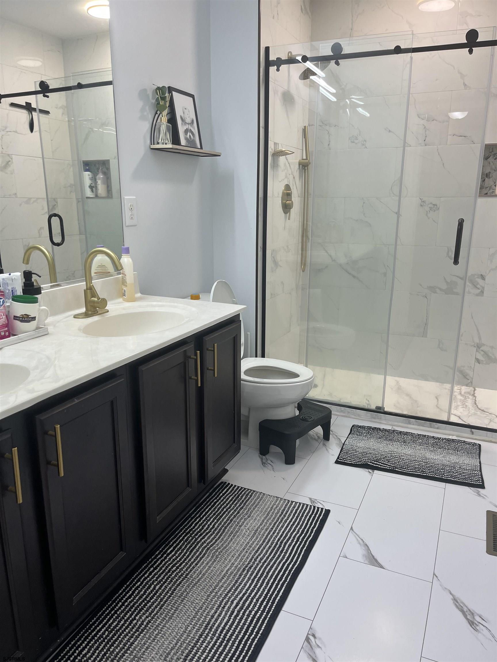 2 Gardenia Dr
