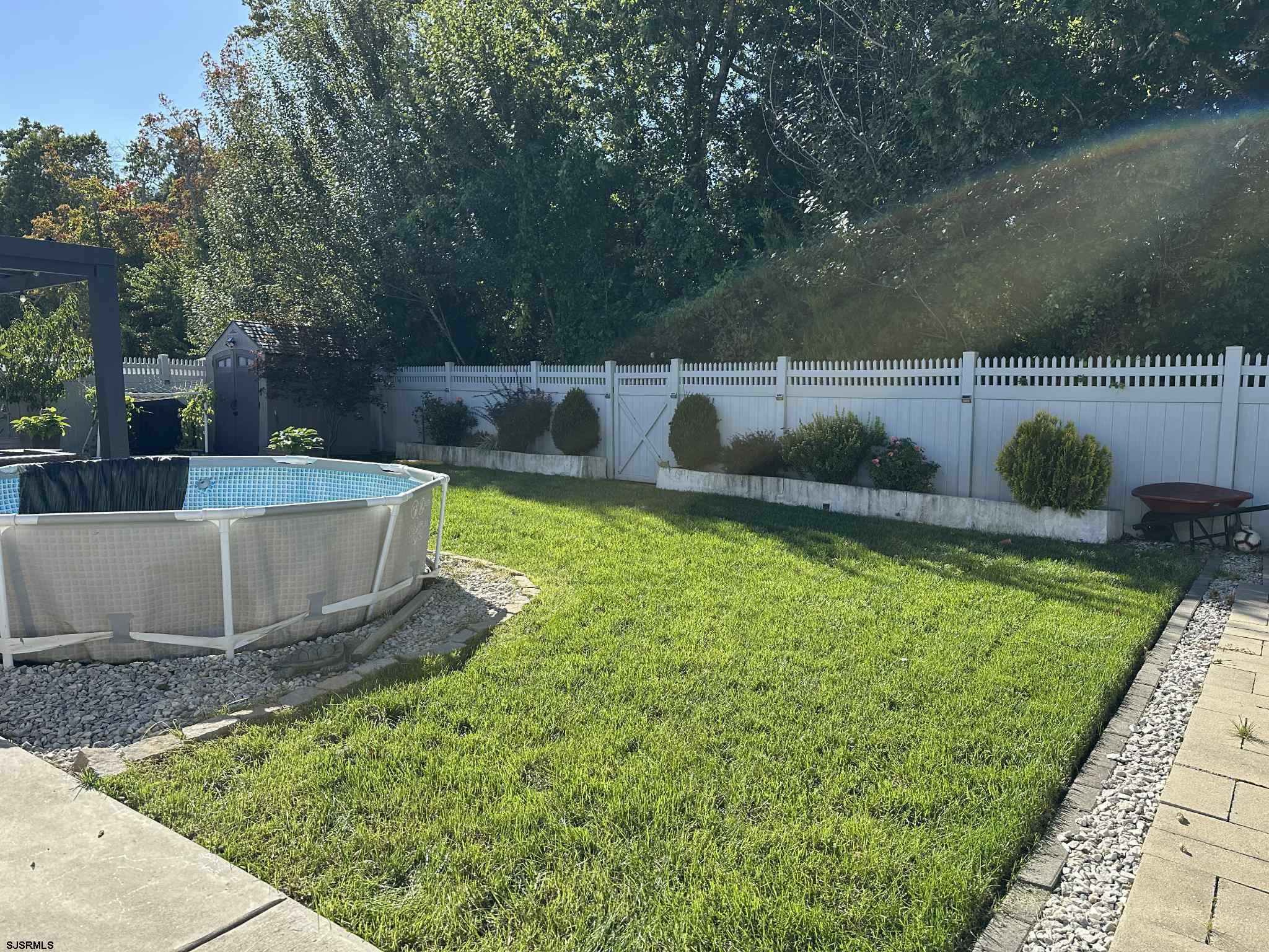 2 Gardenia Dr