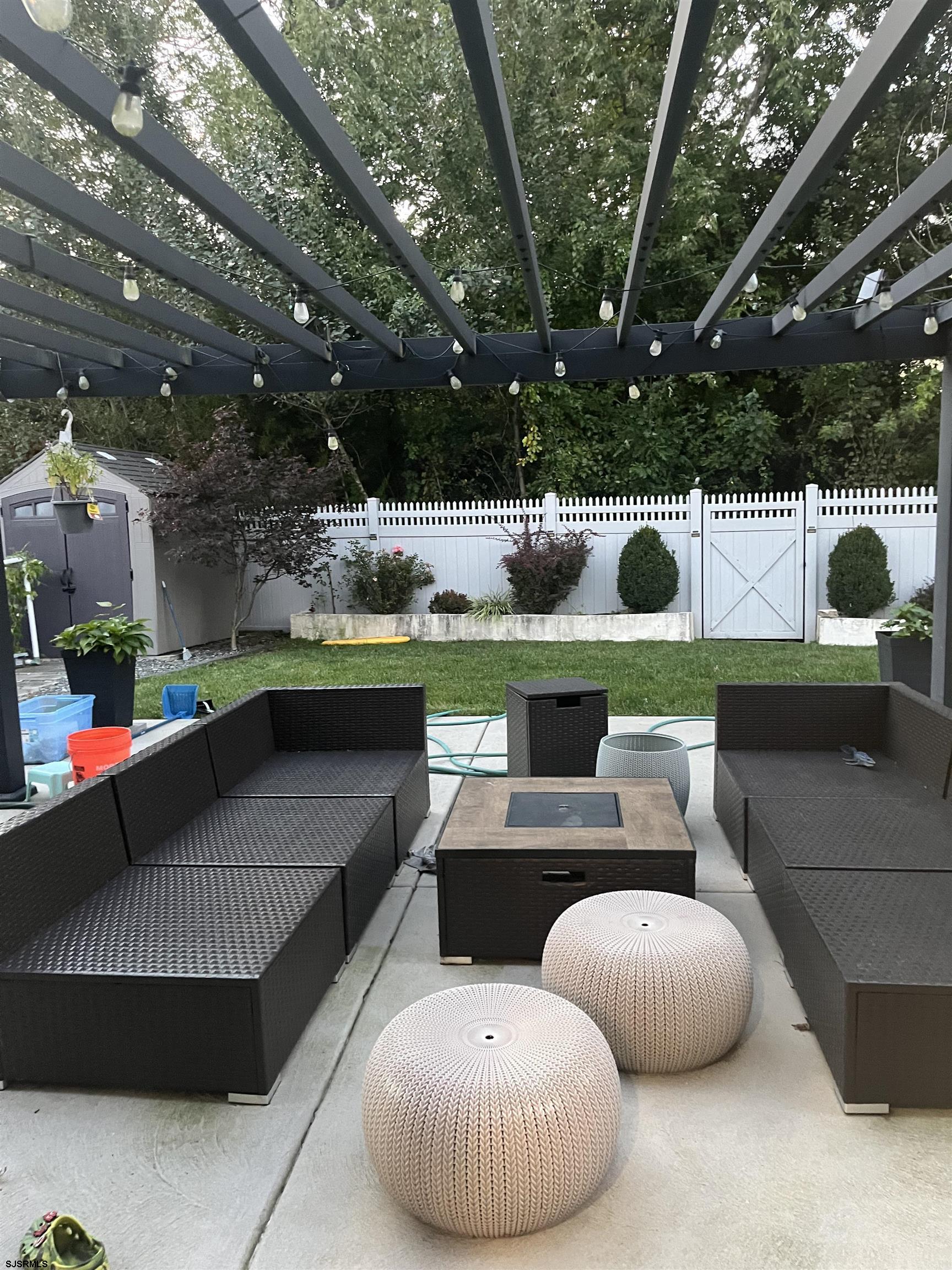 2 Gardenia Dr