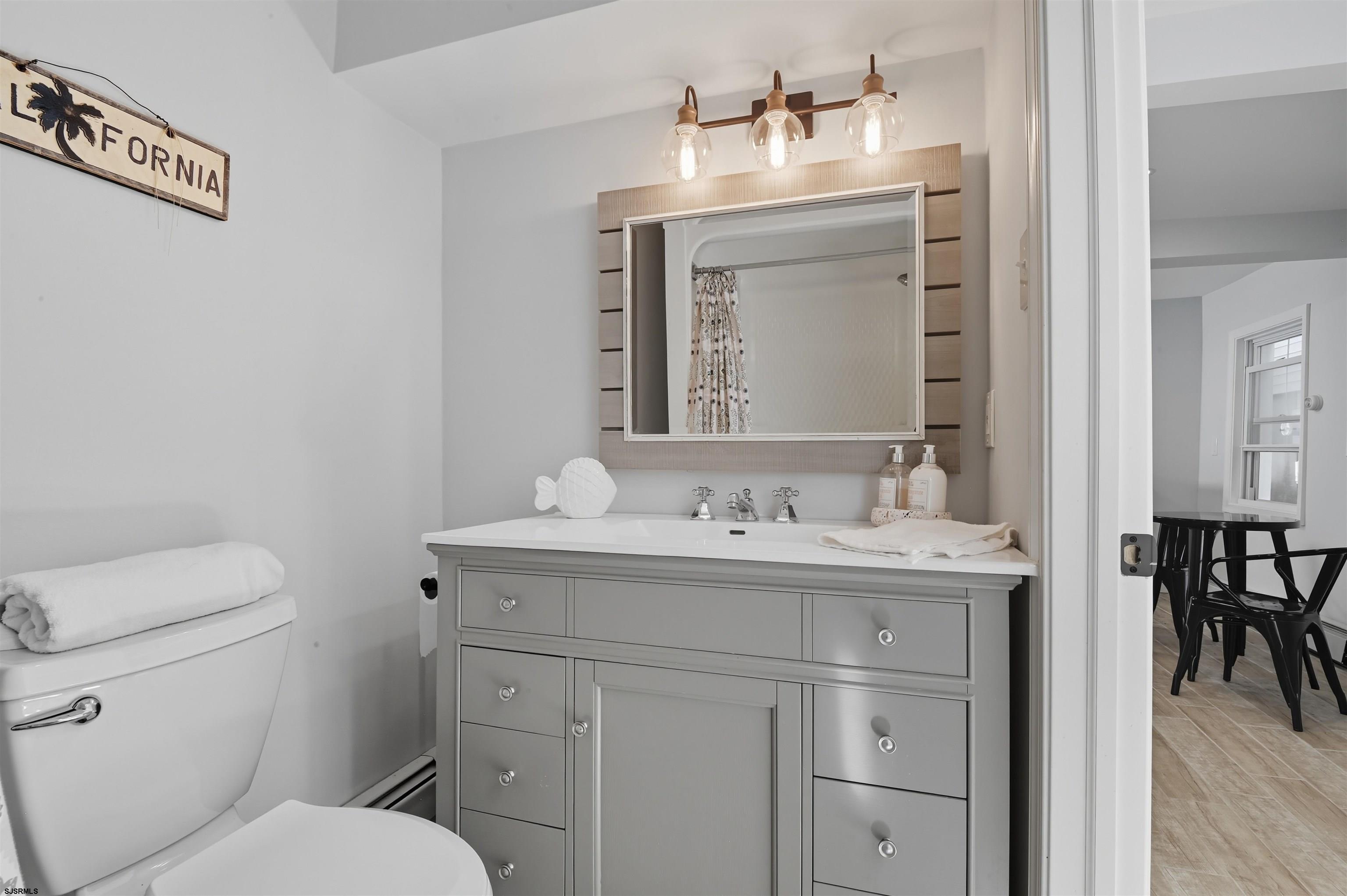 22 N Coolidge Avenue