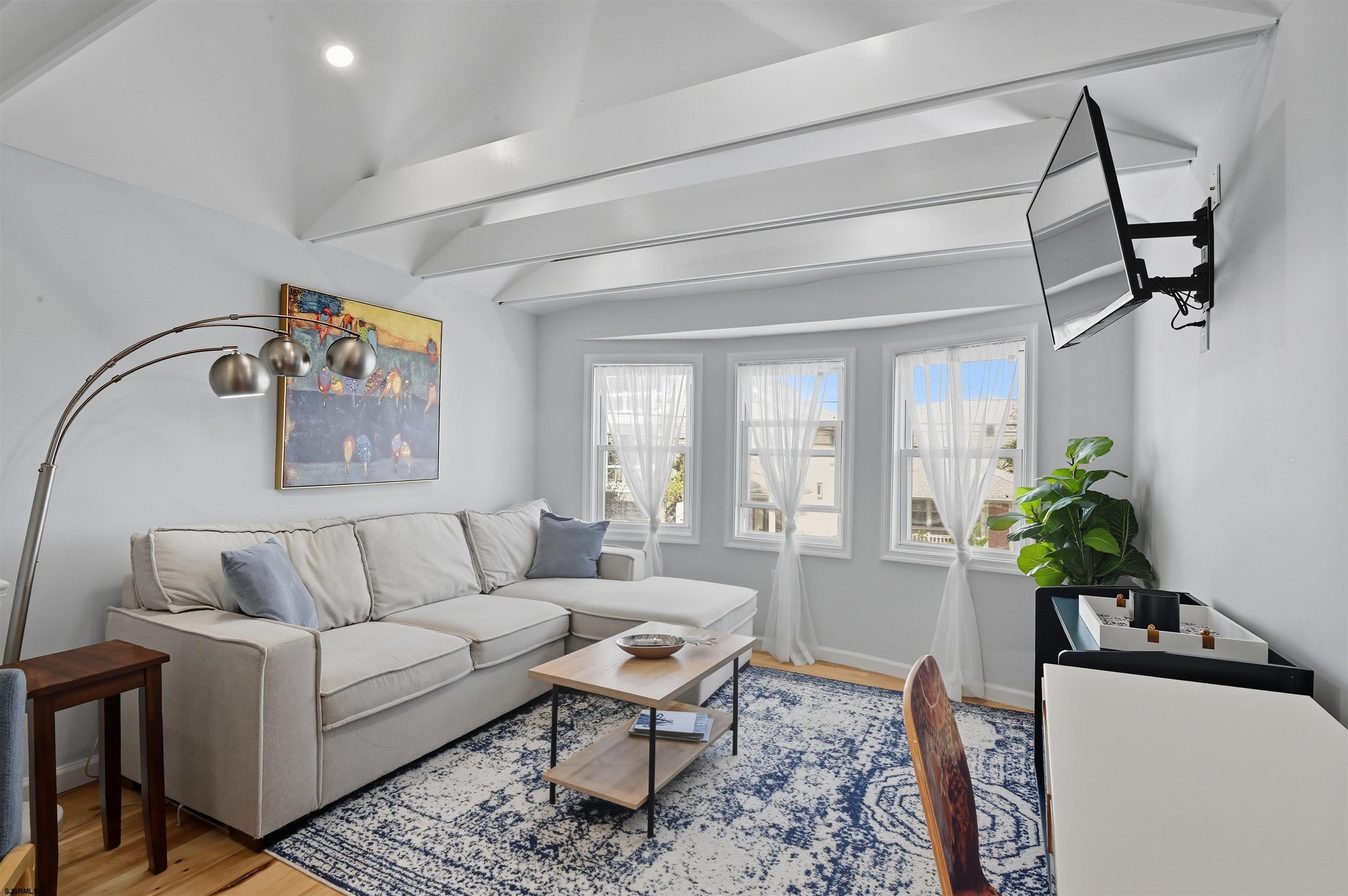 22 N Coolidge Avenue