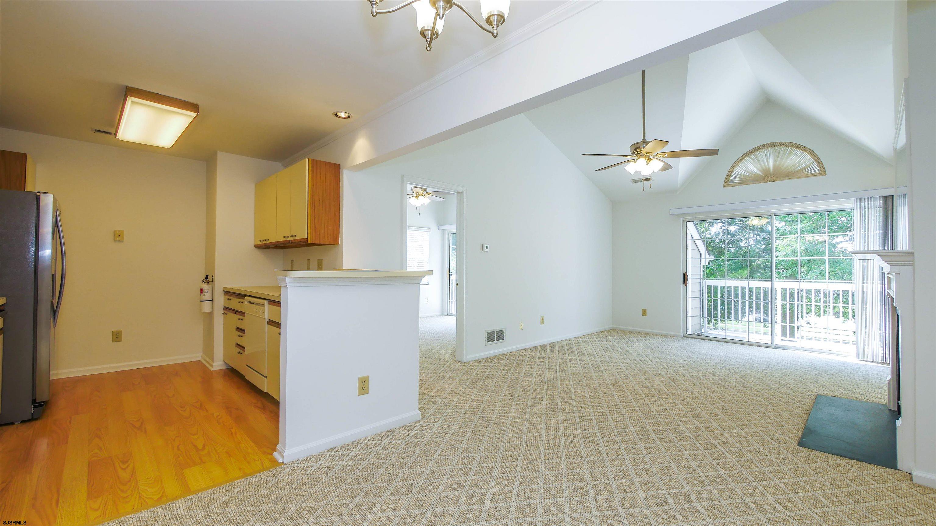 550 Central Avenue - Picture 2