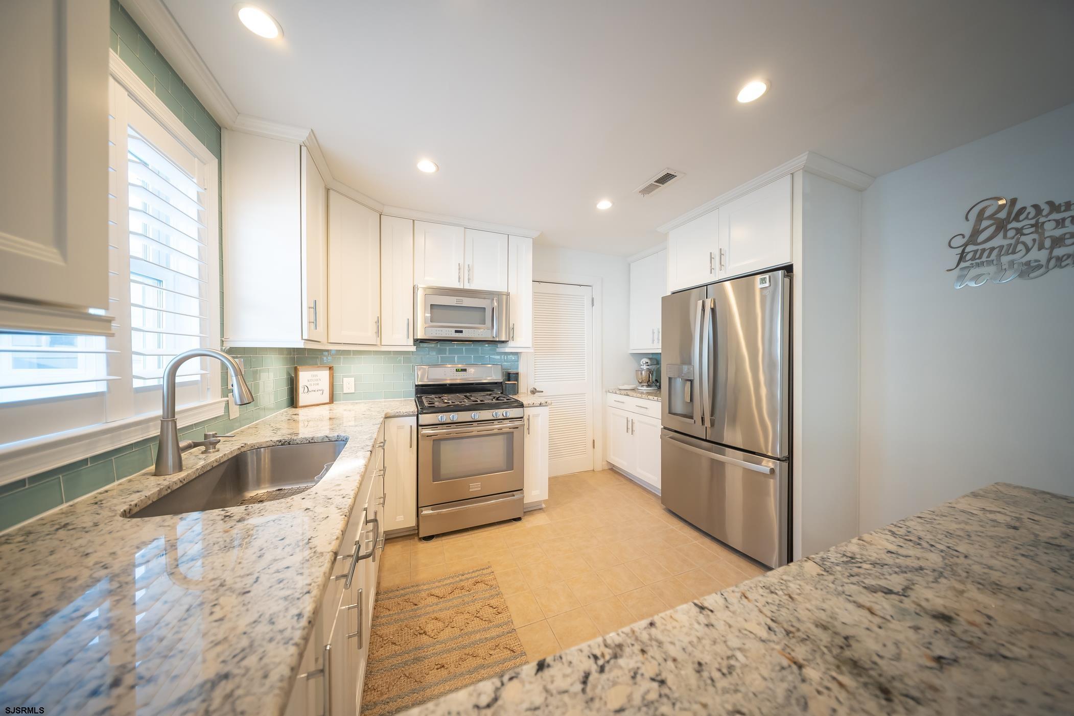 222 N Delavan Avenue