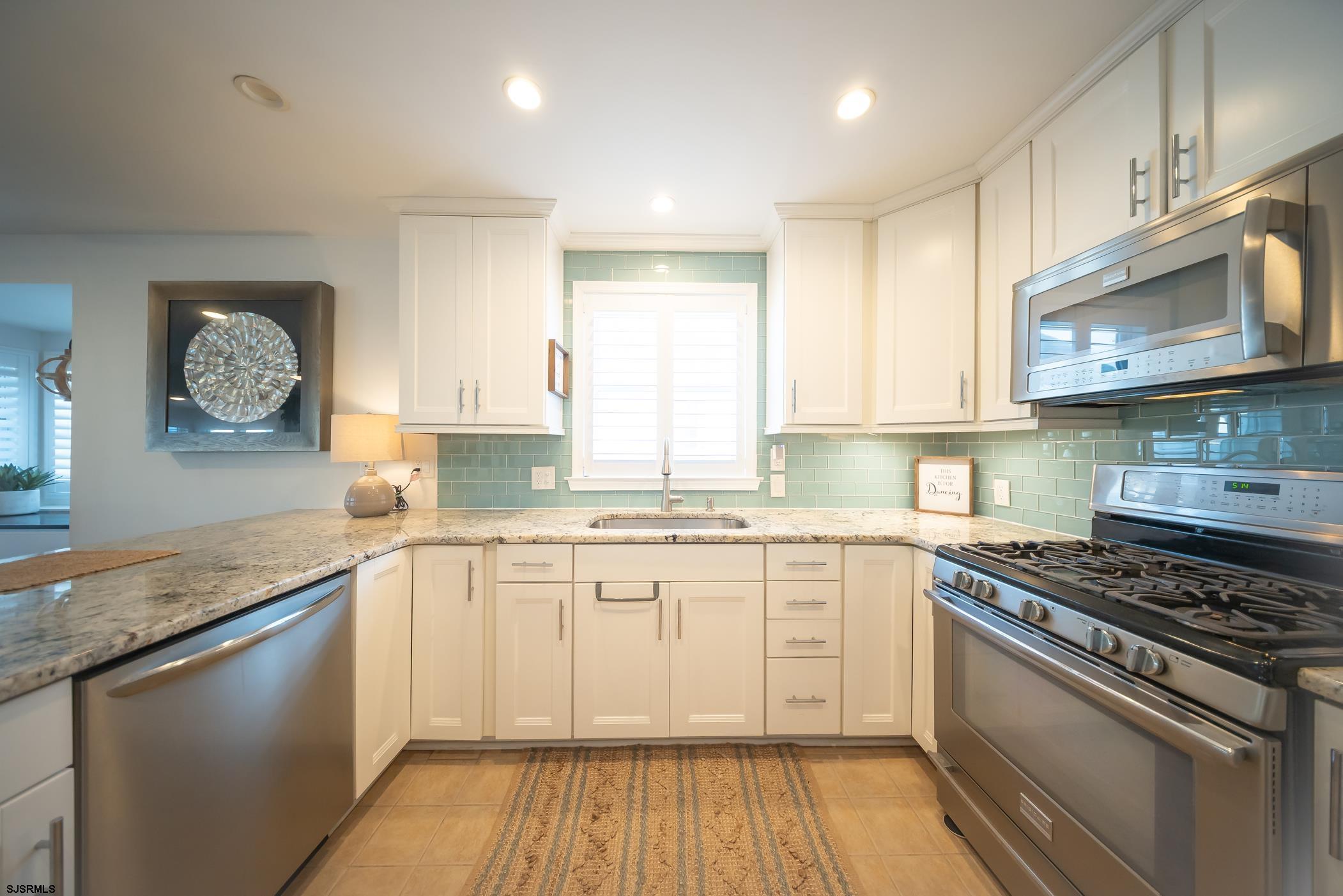 222 N Delavan Avenue