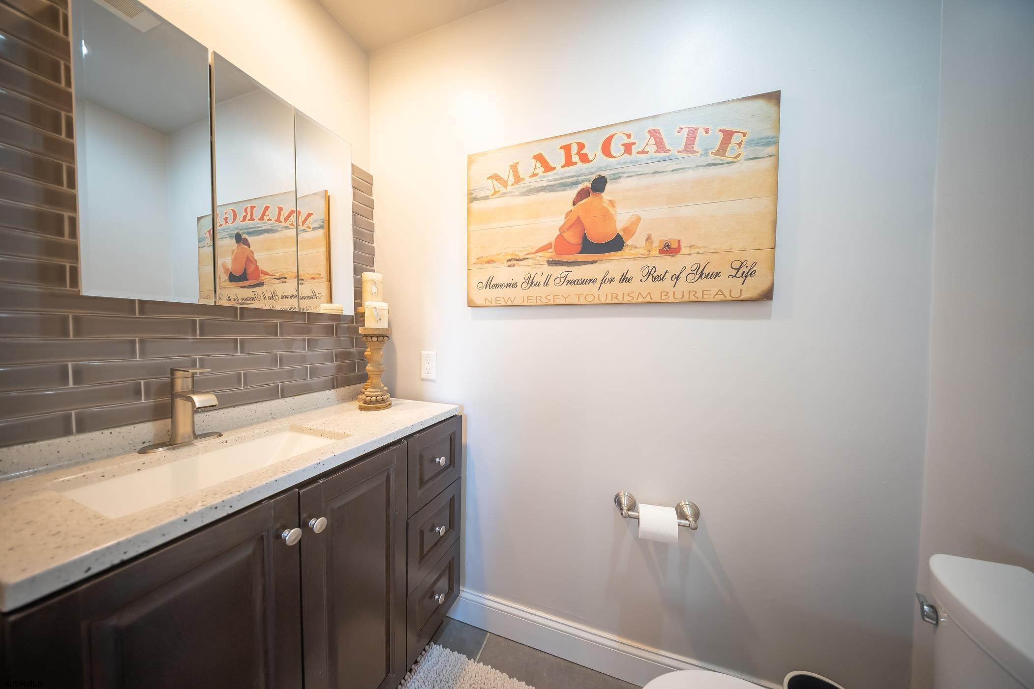 222 N Delavan Avenue