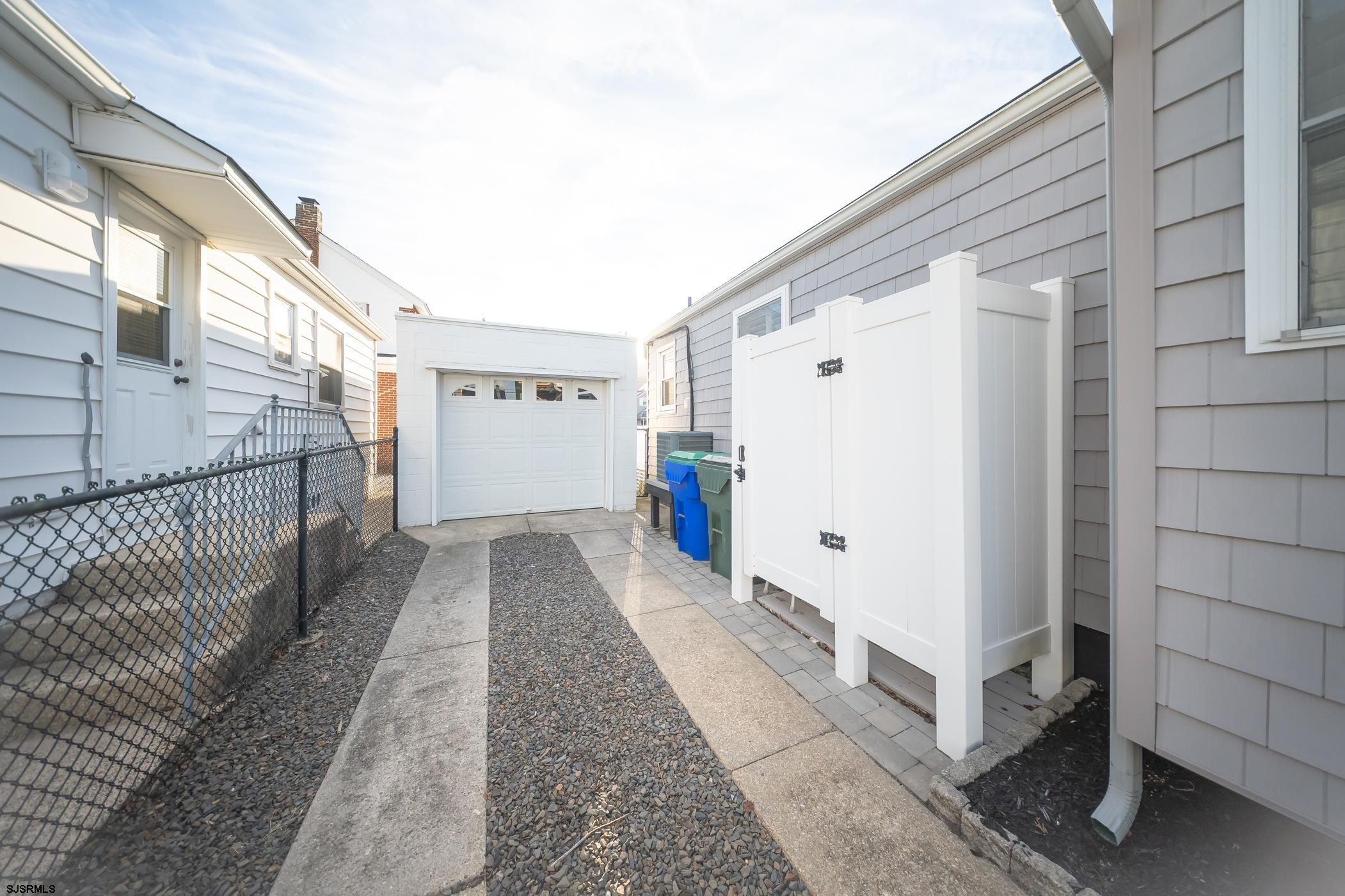 222 N Delavan Avenue