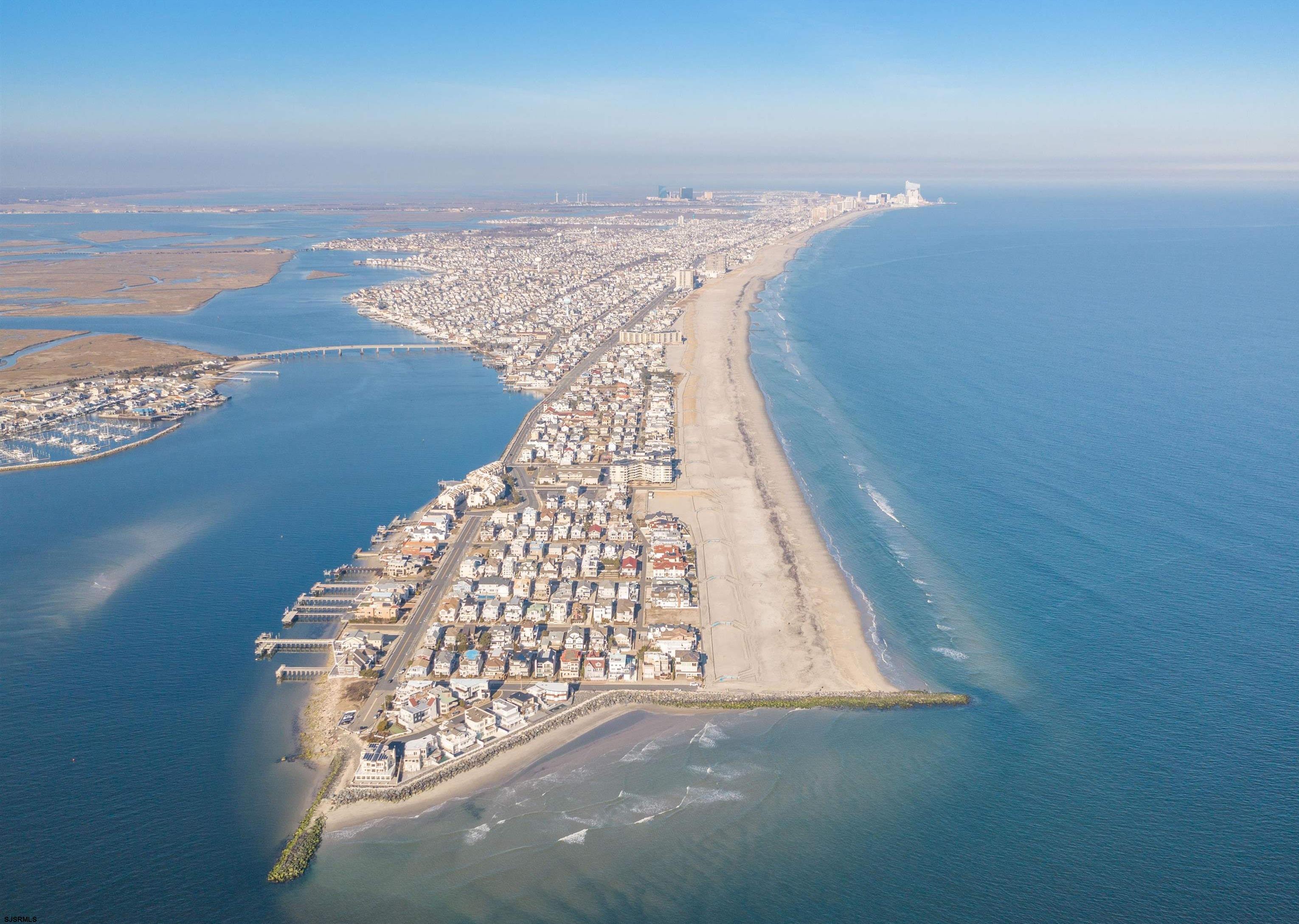 222 N Delavan Avenue