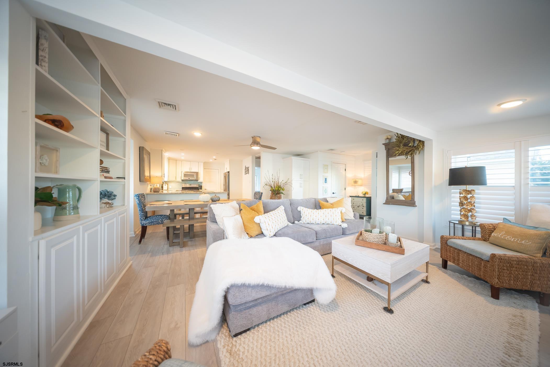 222 N Delavan Avenue - Picture 4