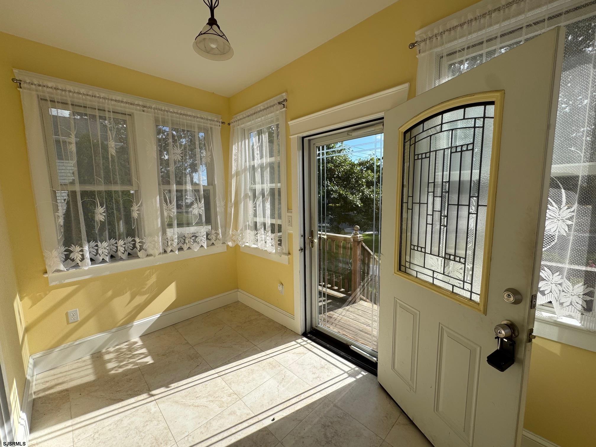 118 Kirklin Avenue - Picture 1