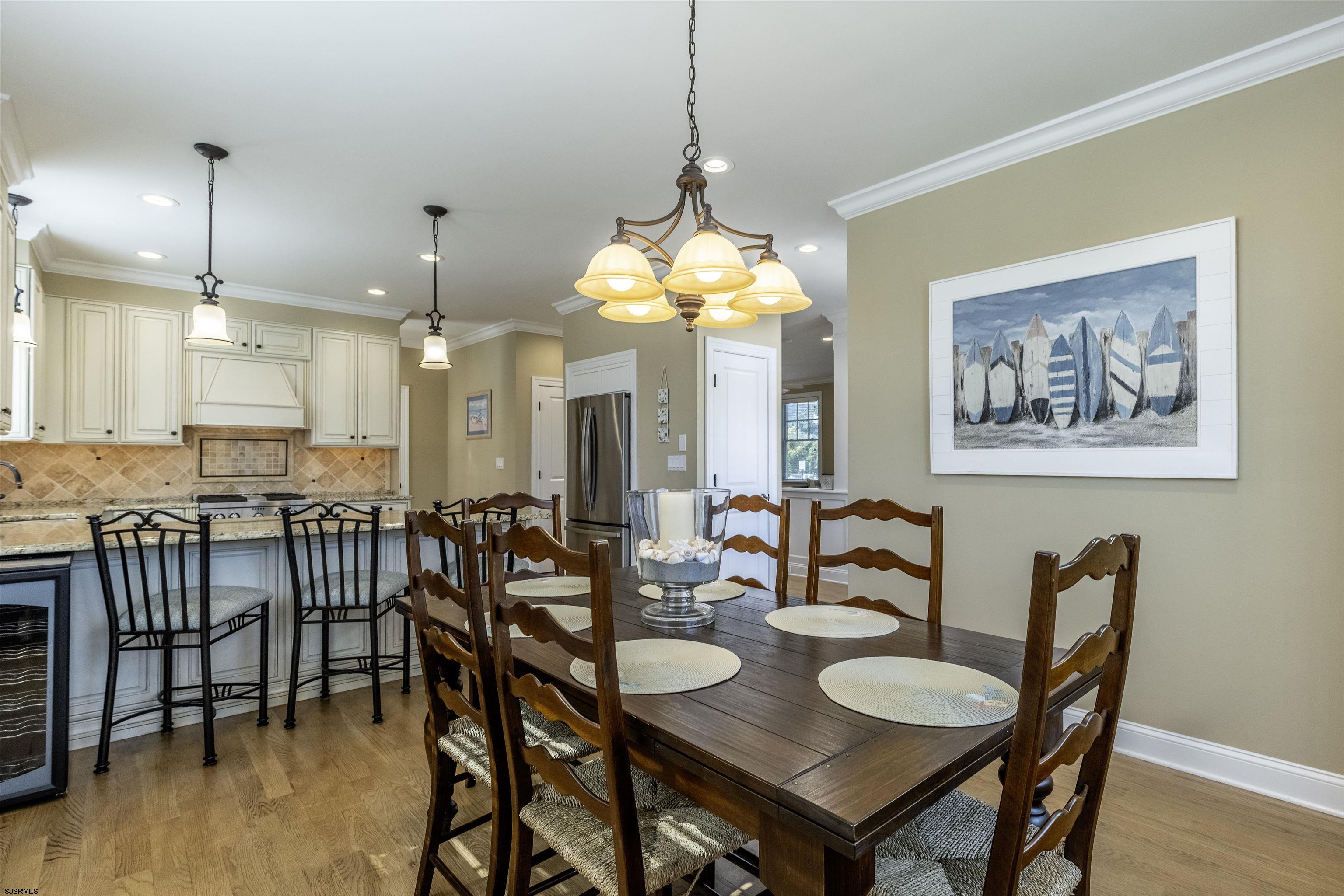 38 N Gladstone Avenue