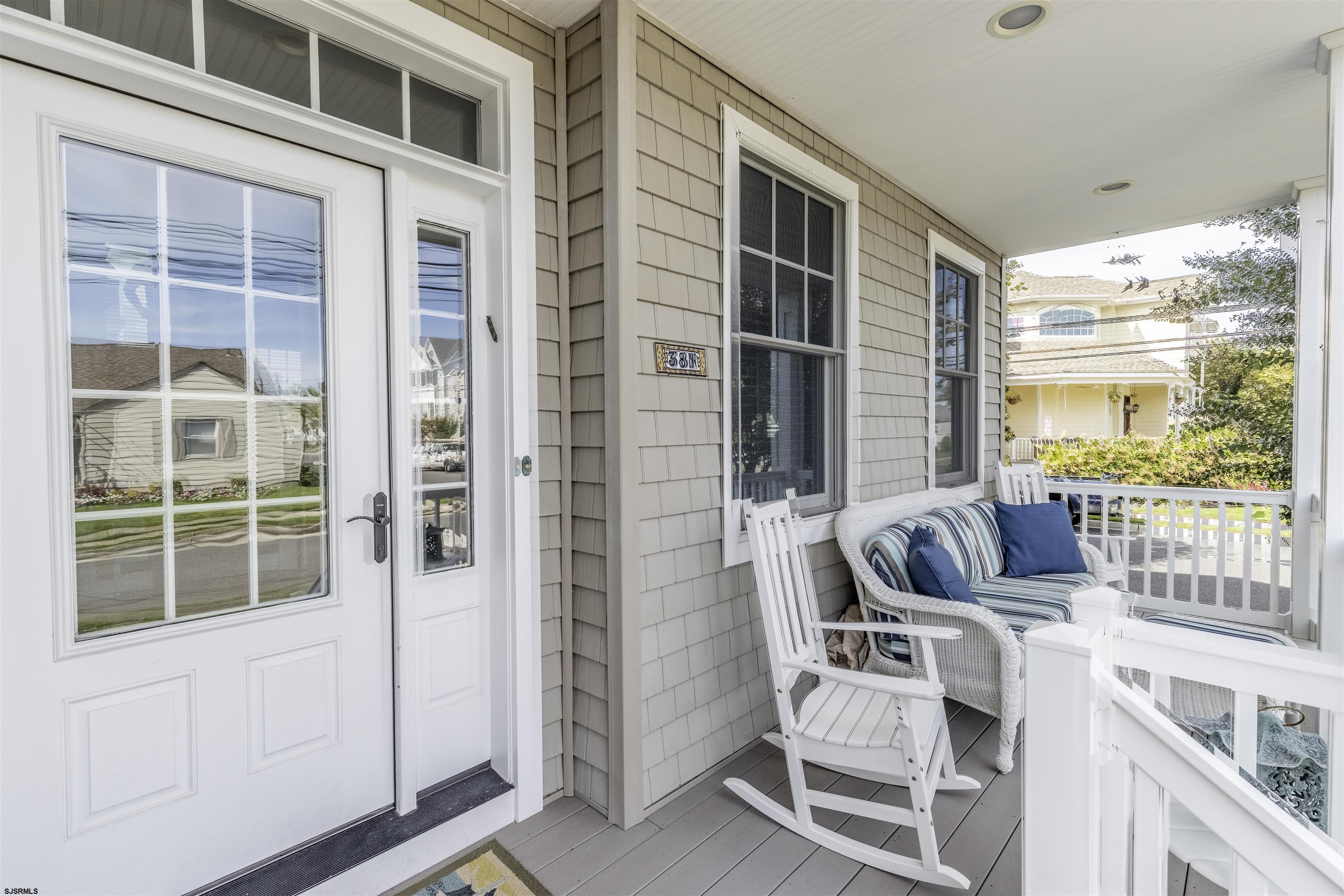 38 N Gladstone Avenue - Picture 2