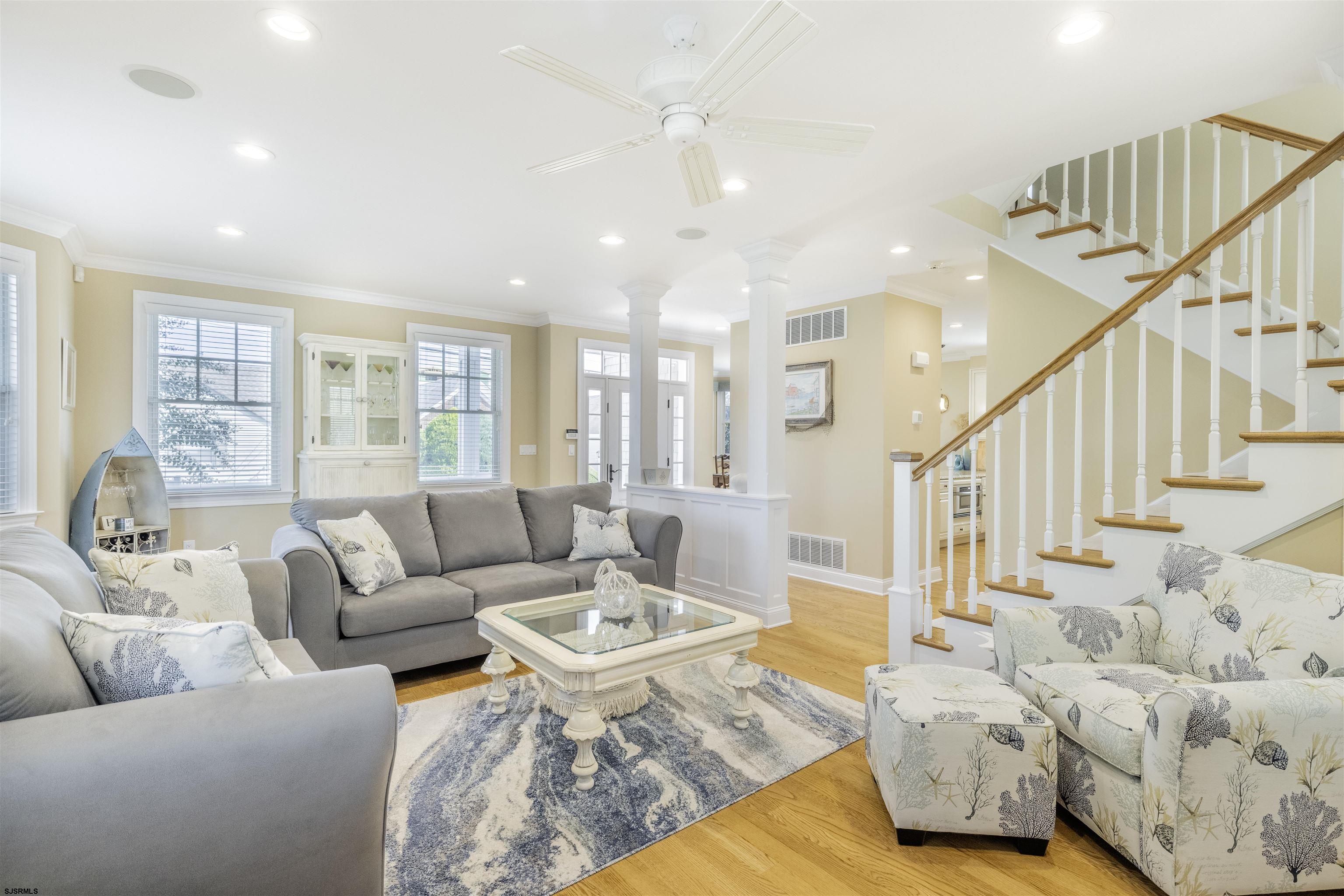 38 N Gladstone Avenue