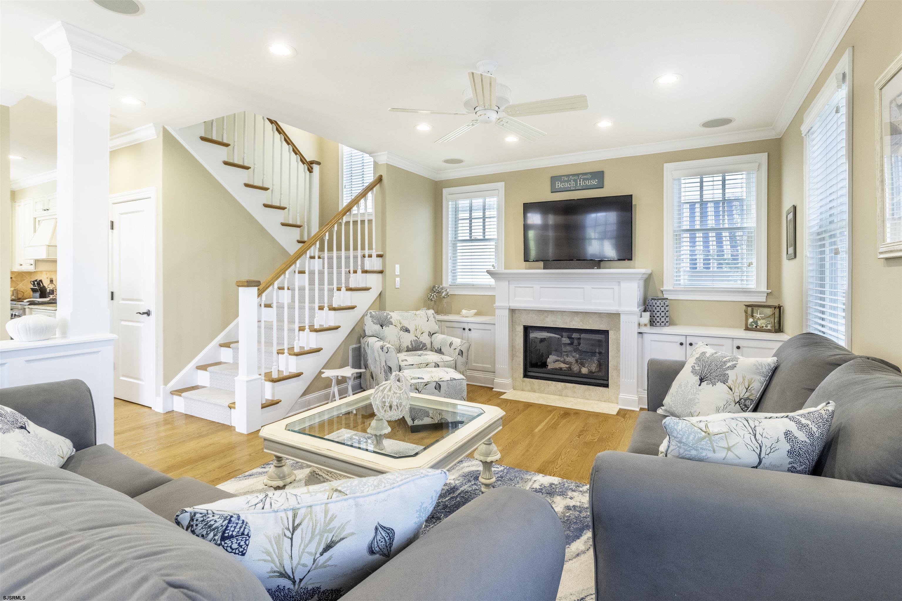 38 N Gladstone Avenue