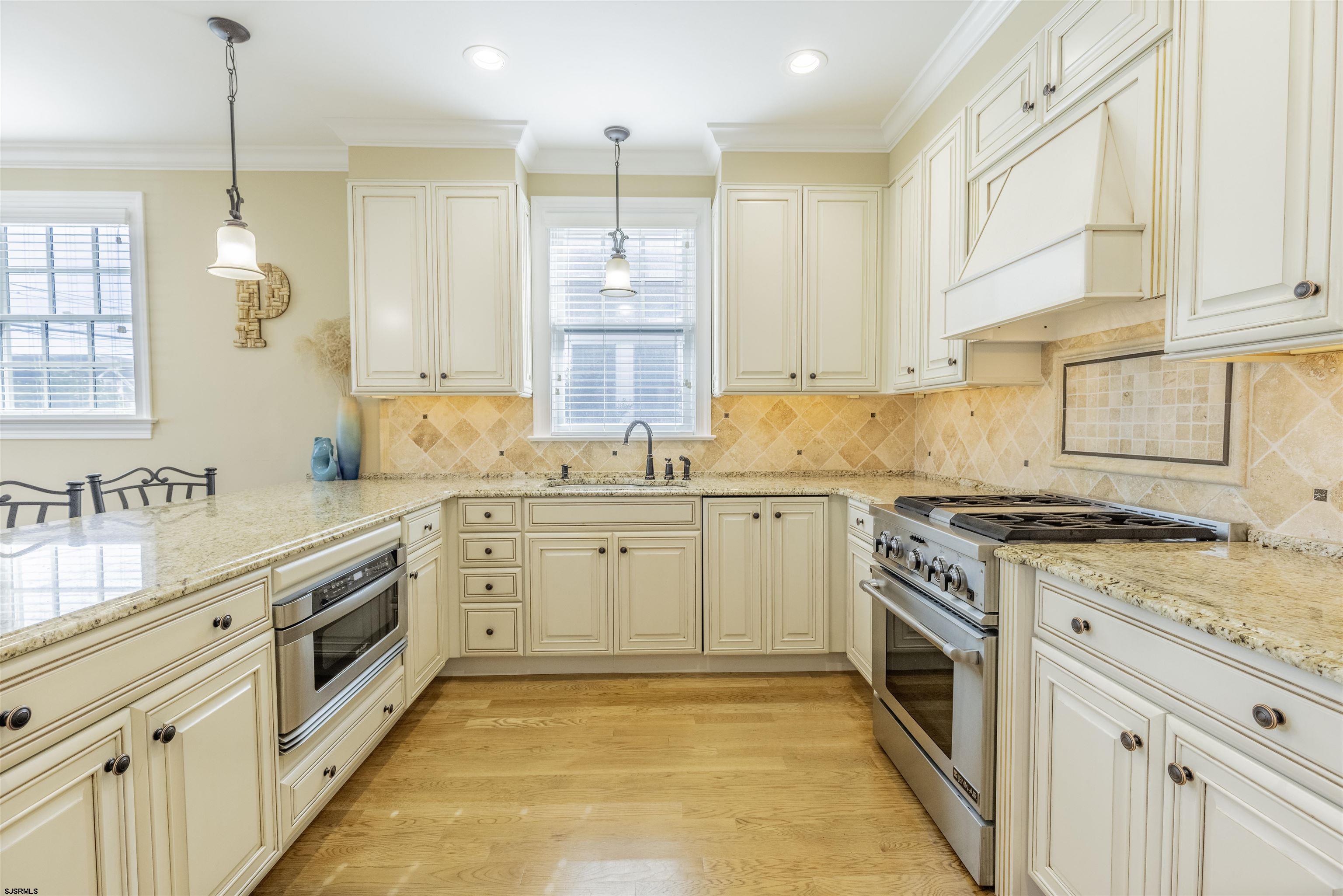 38 N Gladstone Avenue