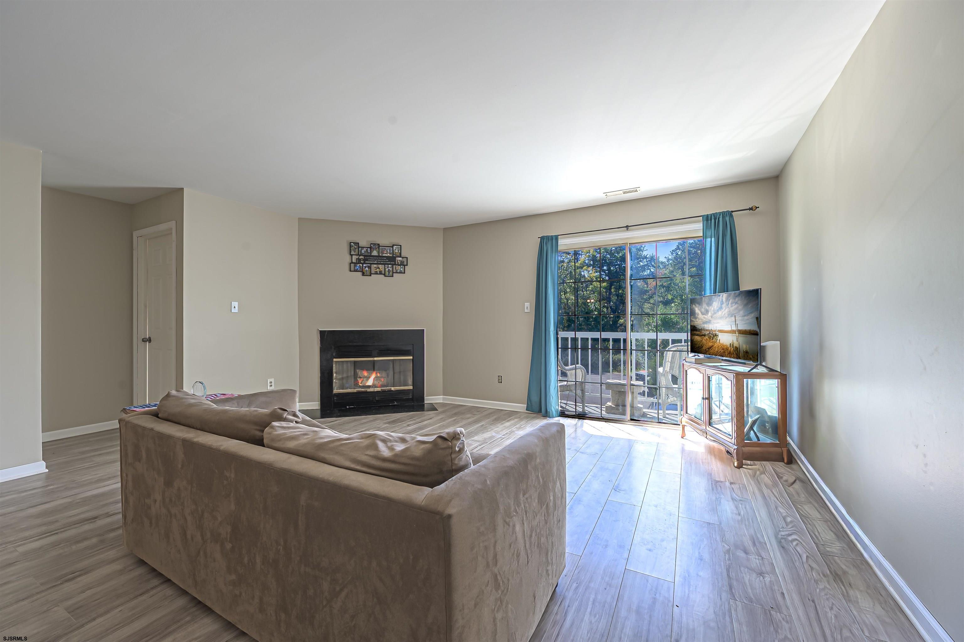 281 Heather Croft - Picture 2
