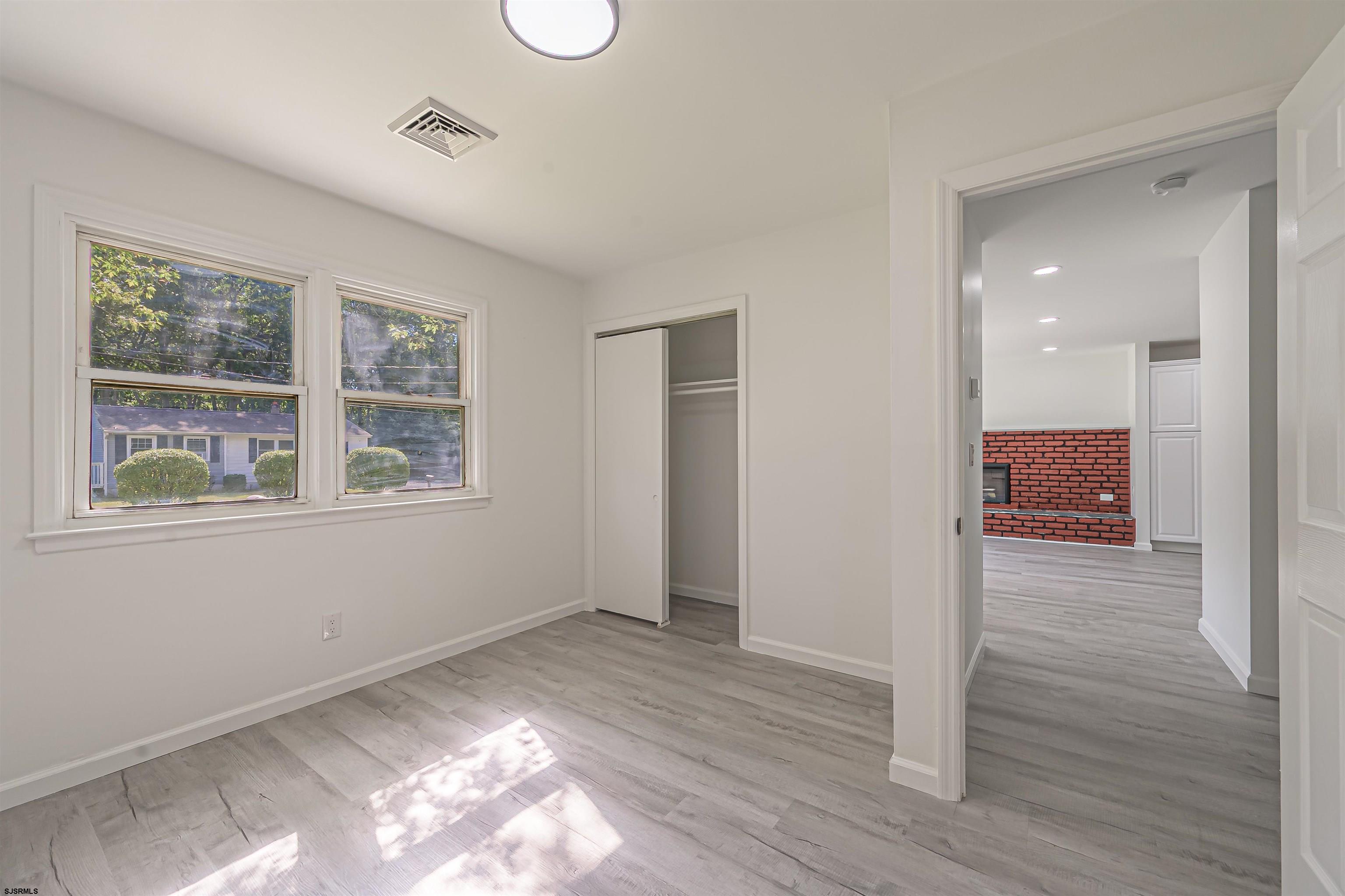 25 Robin Road