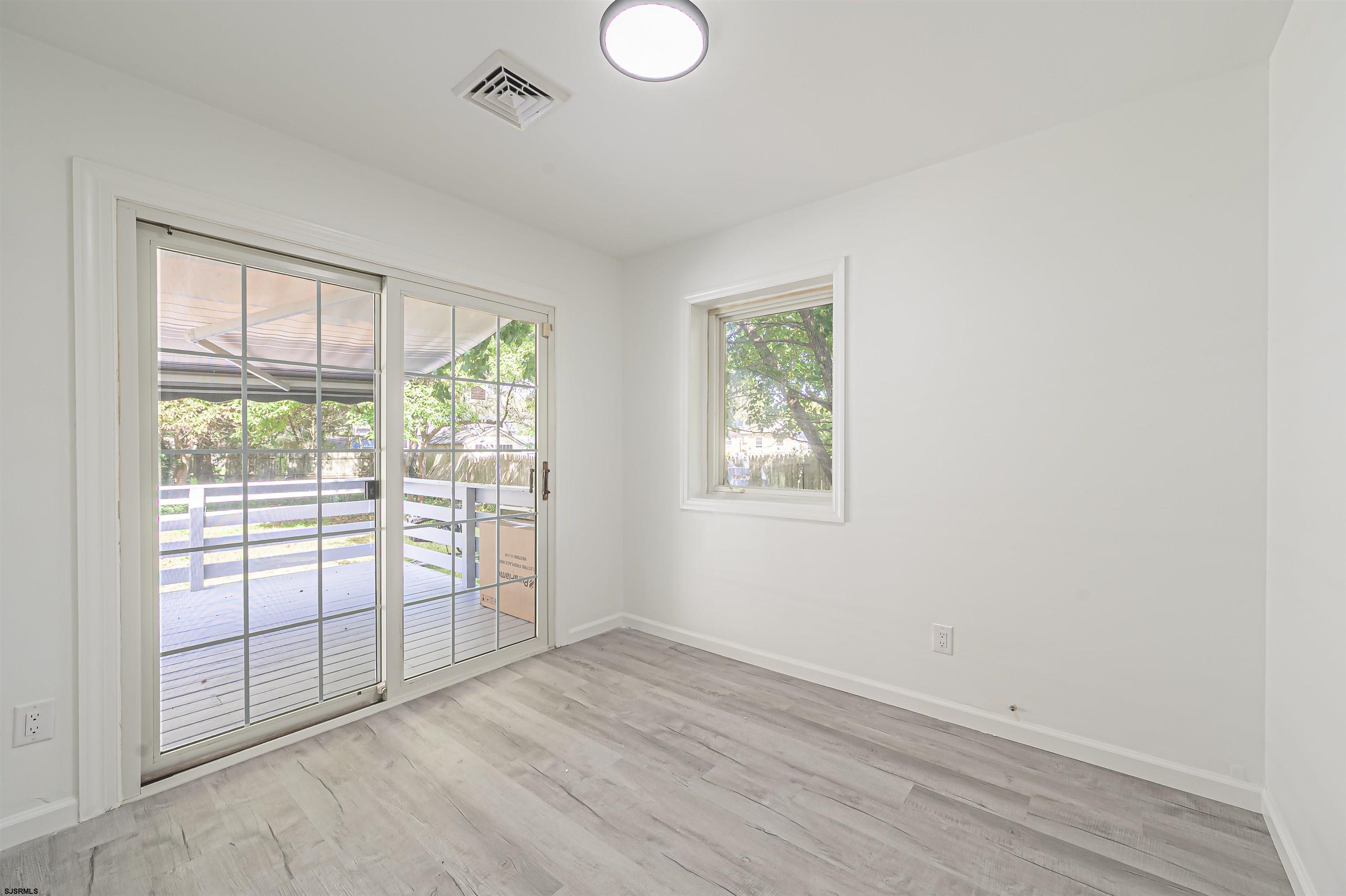 25 Robin Road